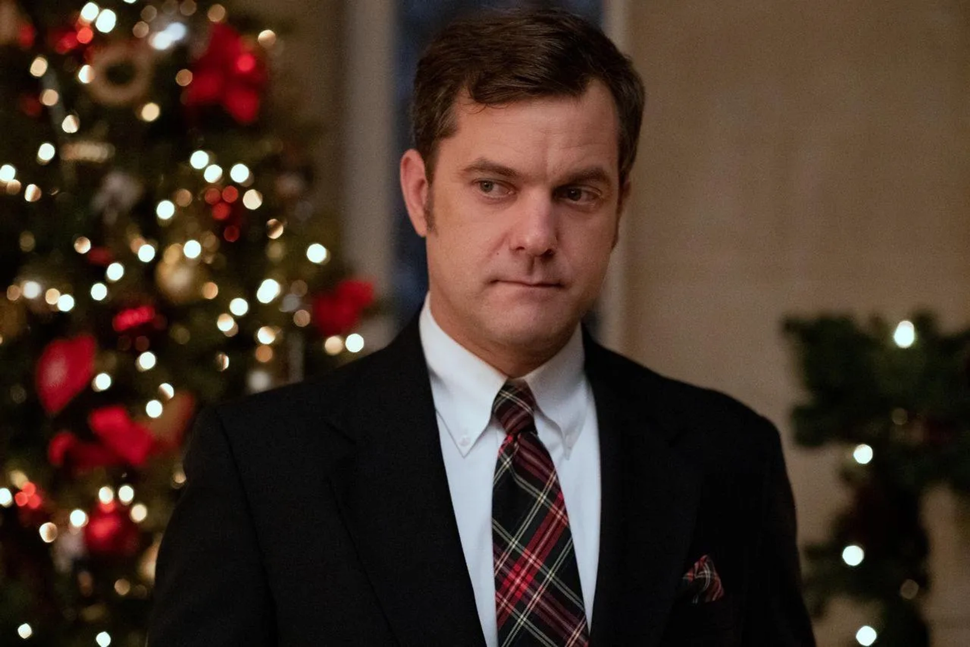 Joshua Jackson in Little Fires Everywhere: Picture Perfect (2020)