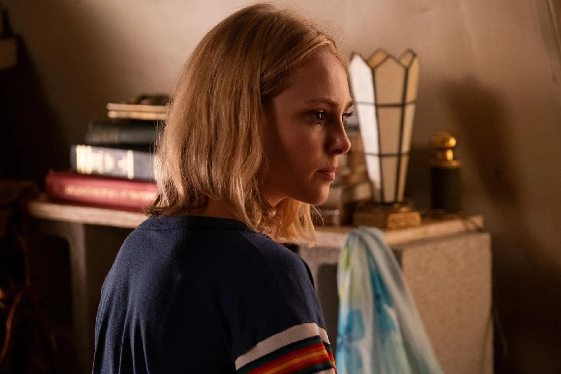 AnnaSophia Robb in Little Fires Everywhere: Duo (2020)