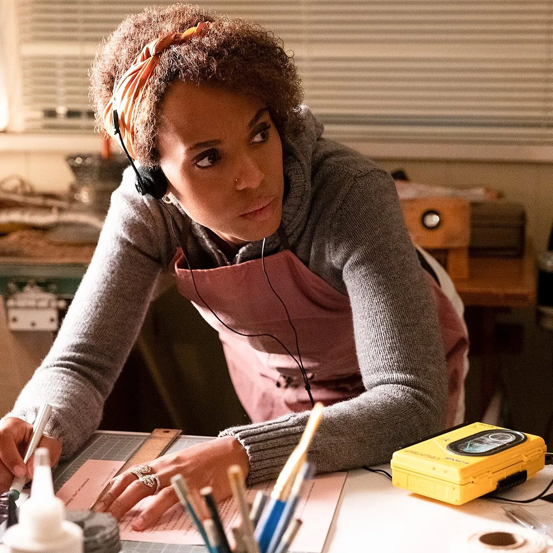 Kerry Washington in Little Fires Everywhere: Duo (2020)