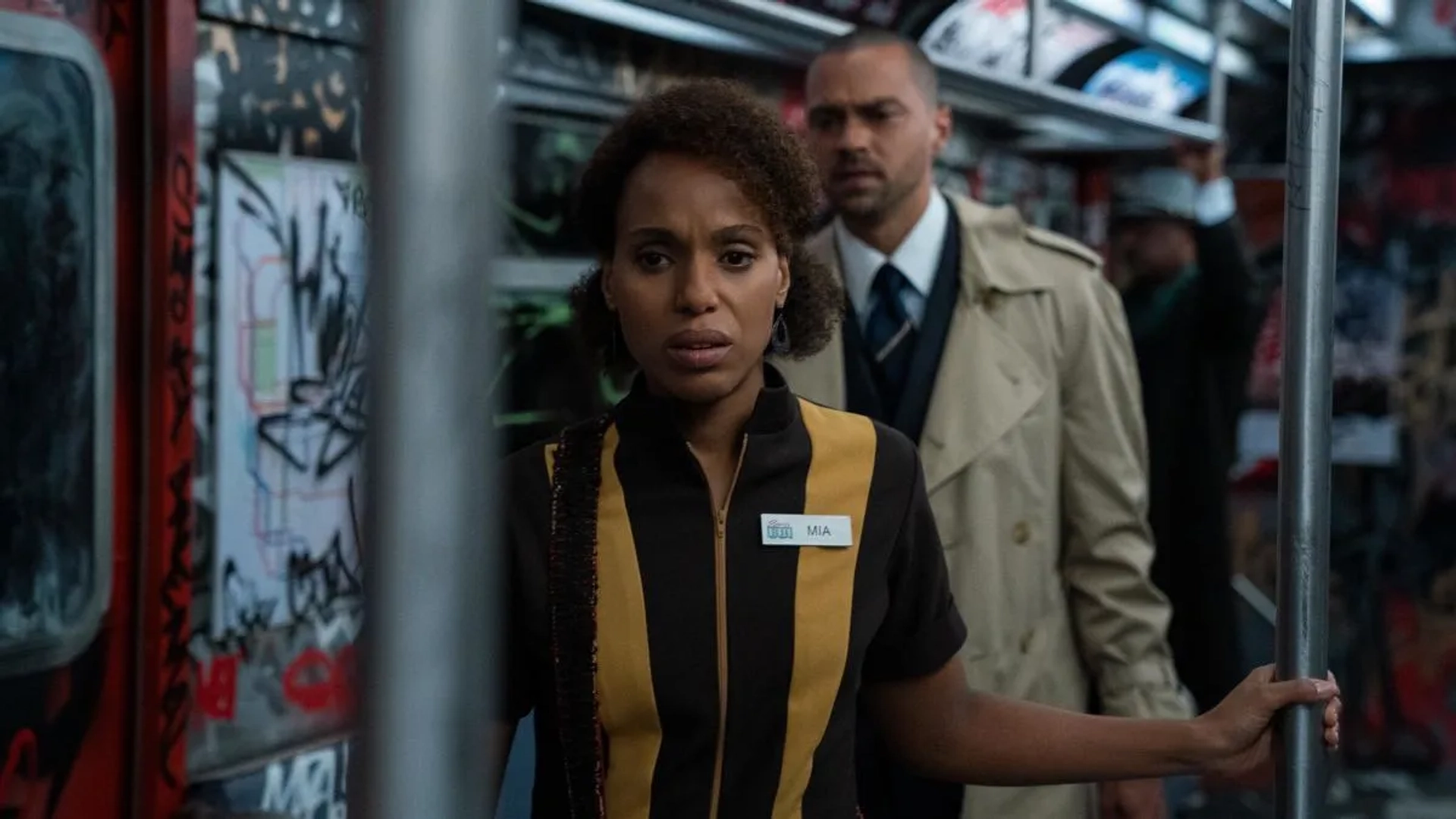 Kerry Washington and Jesse Williams in Little Fires Everywhere: Duo (2020)