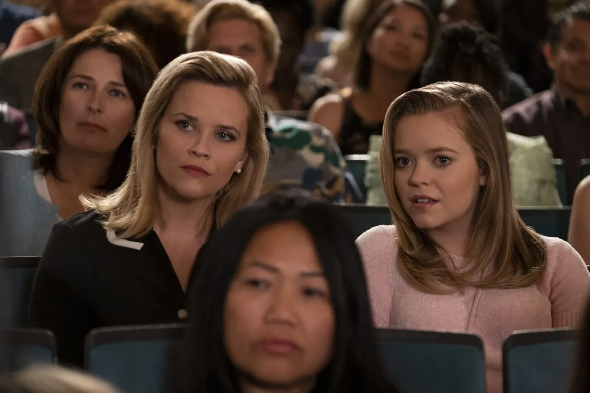 Reese Witherspoon and Jade Pettyjohn in Little Fires Everywhere (2020)