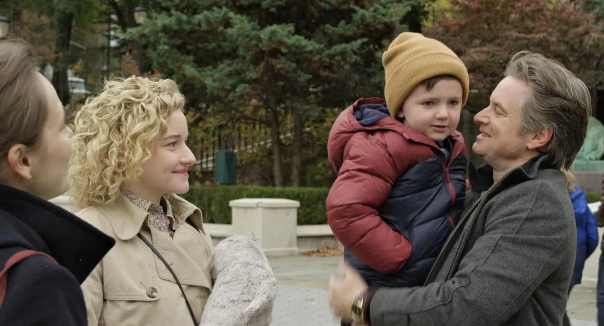 Shea Whigham, Julia Garner, Elizabeth Paige, and Liam Garten in Modern Love (2019)