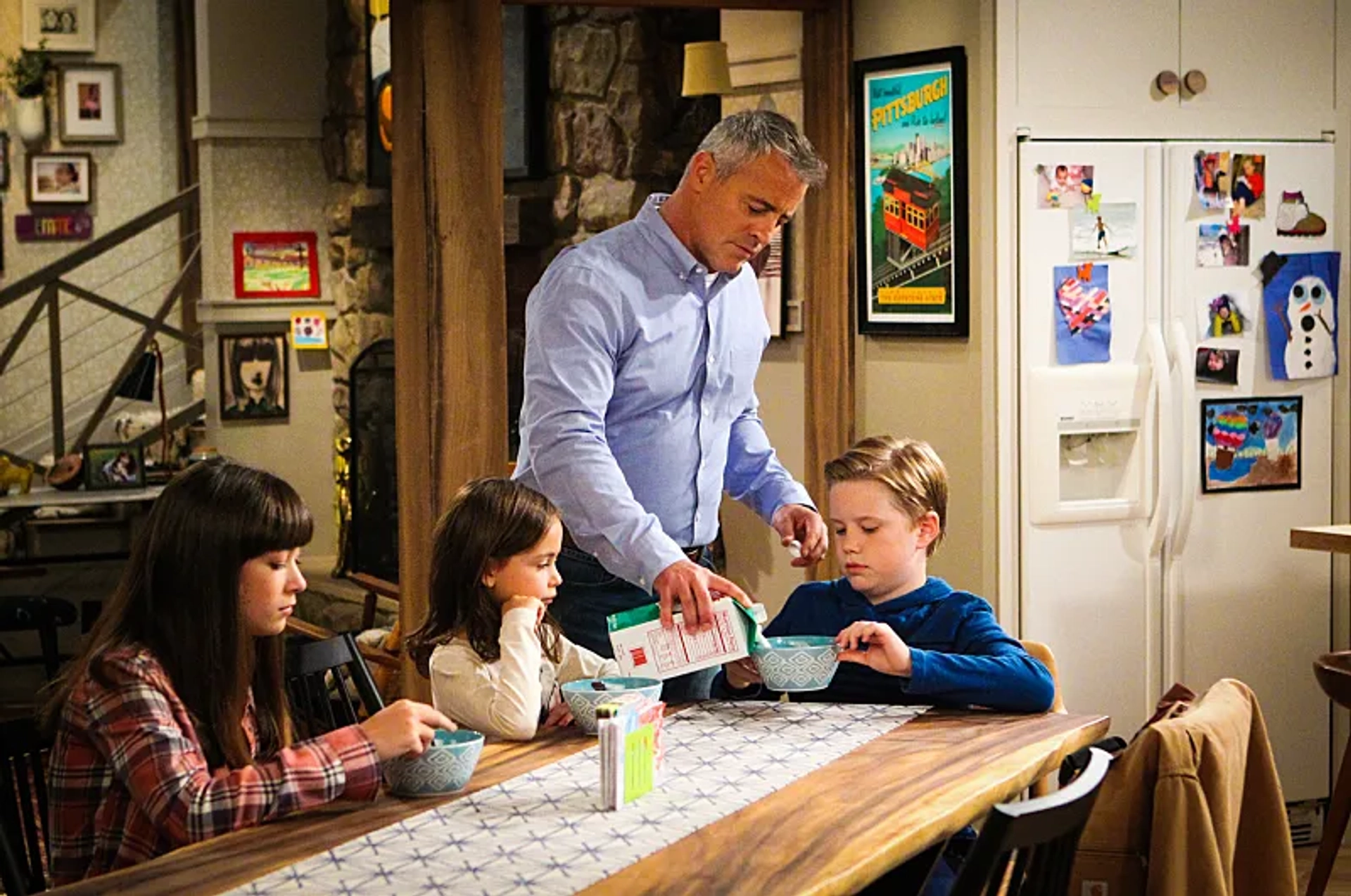 Matt LeBlanc, Grace Kaufman, Hala Finley, and Matthew McCann in Man with a Plan (2016)