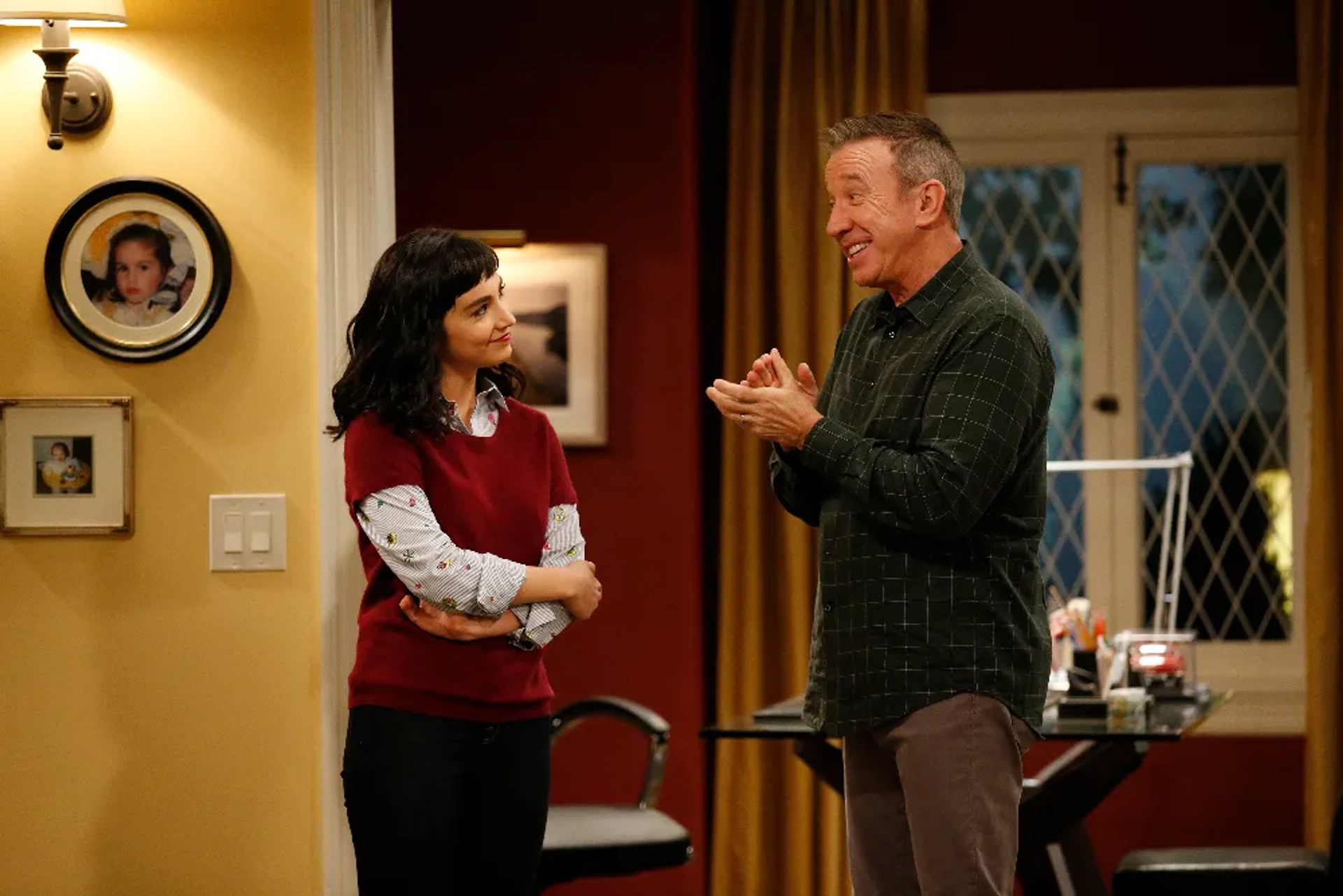 Tim Allen and Molly Ephraim in Last Man Standing (2011)