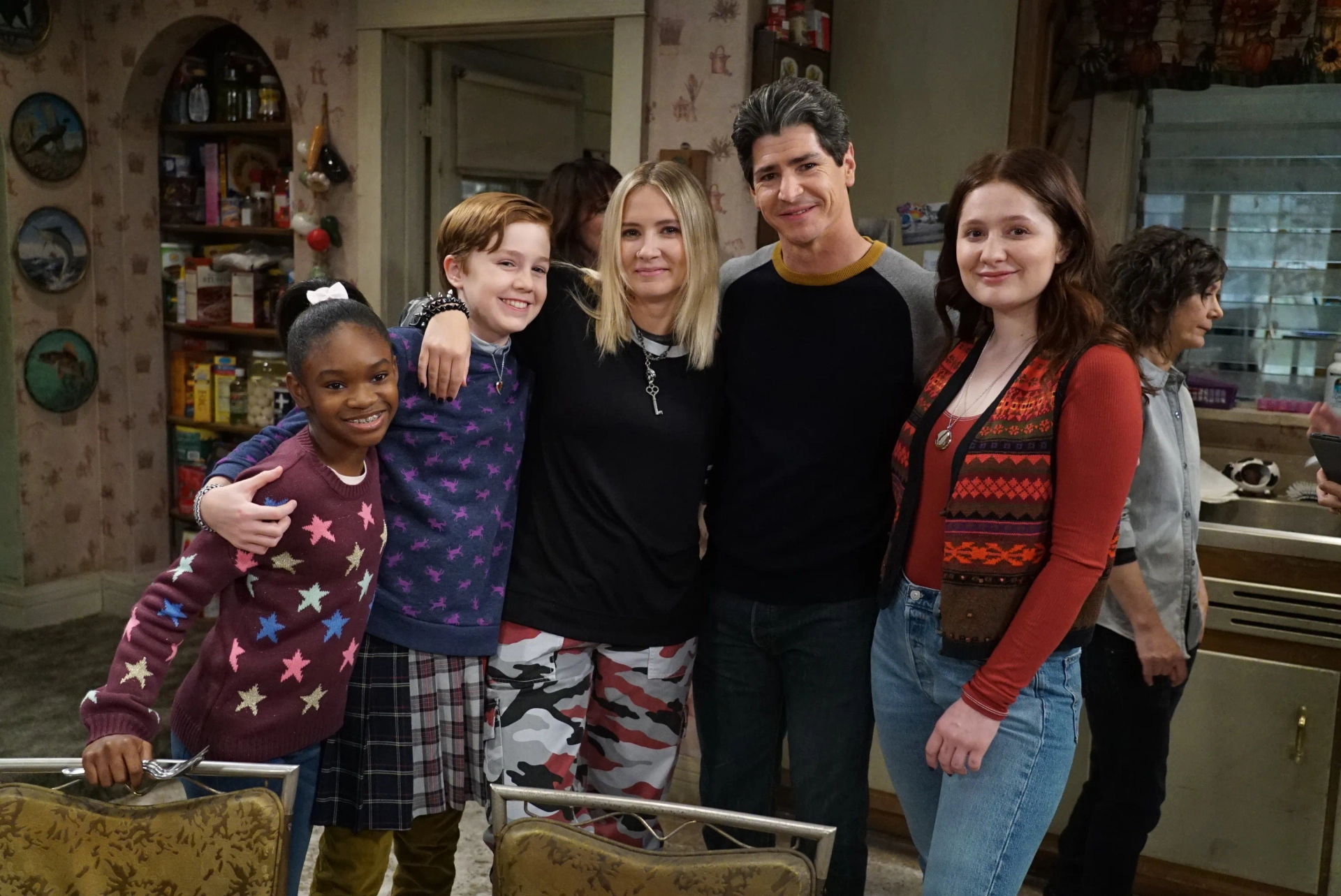 Michael Fishman, Eliza Bennett, Emma Kenney, Jayden Rey, and Ames McNamara in The Conners: Tempest in a Stew Pot (2019)