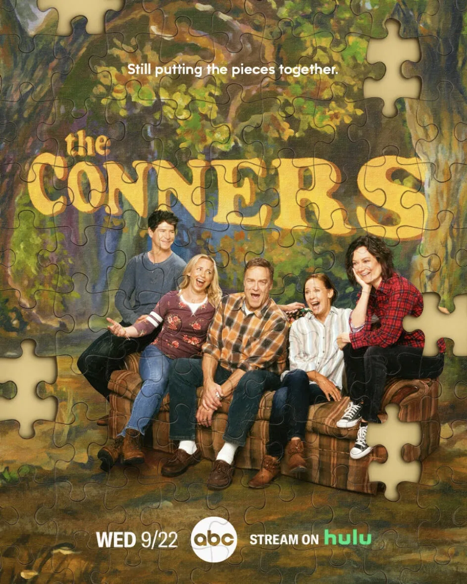 John Goodman, Sara Gilbert, Michael Fishman, Alicia Goranson, and Laurie Metcalf in The Conners (2018)