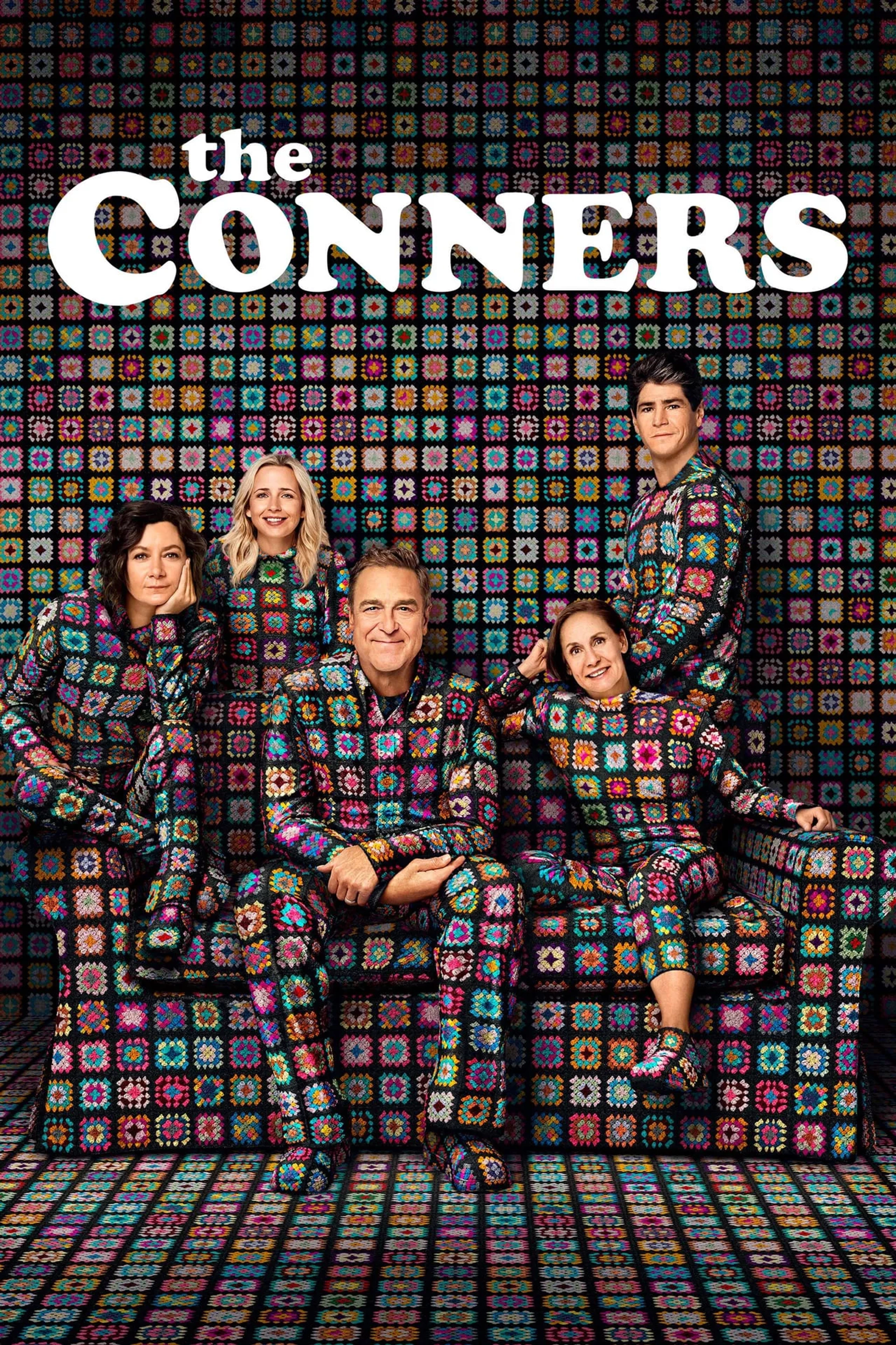 John Goodman, Sara Gilbert, Michael Fishman, Alicia Goranson, and Laurie Metcalf in The Conners (2018)