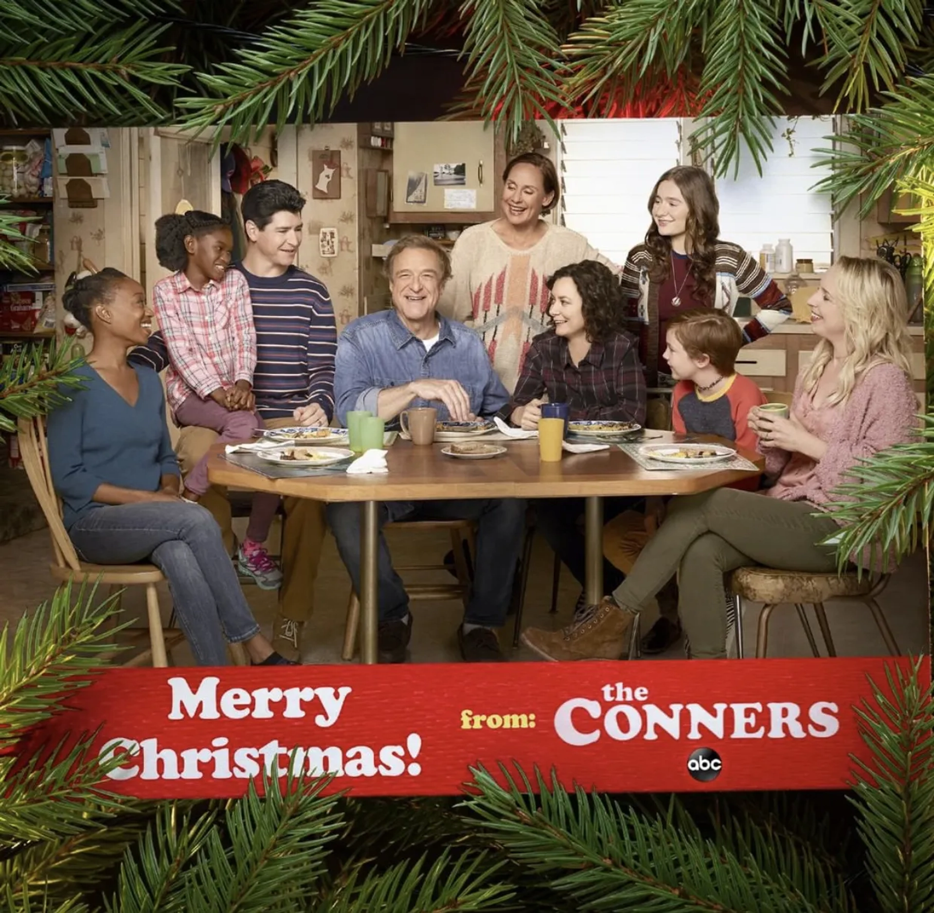 John Goodman, Sara Gilbert, Michael Fishman, Alicia Goranson, Laurie Metcalf, Emma Kenney, Maya Lynne Robinson, Jayden Rey, and Ames McNamara in The Conners (2018)