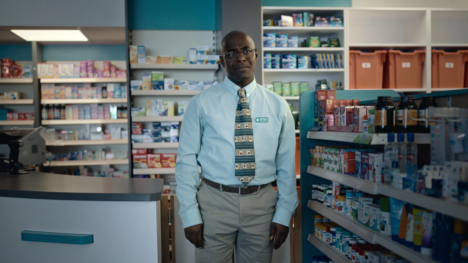 Paterson Joseph in The End of the F***ing World: Episode #2.5 (2019)