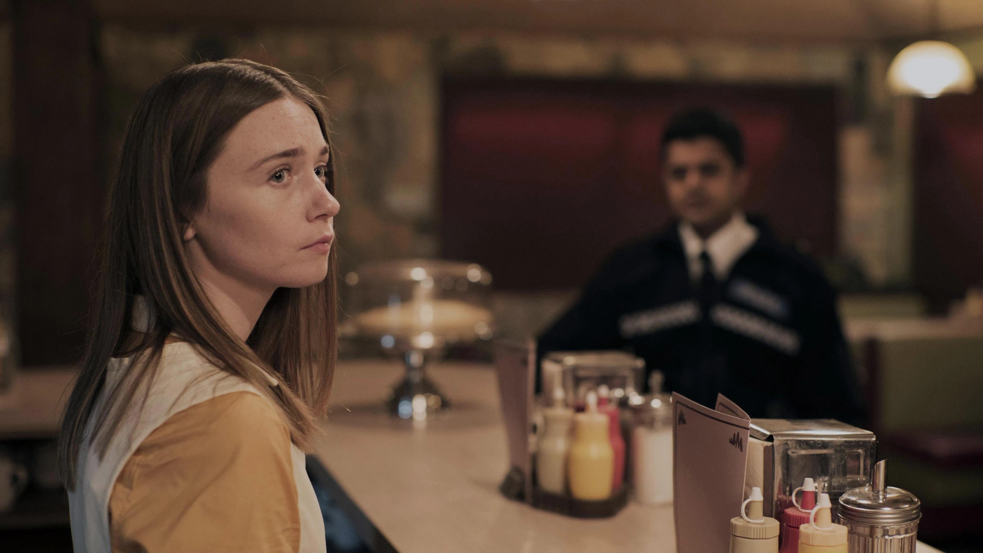 Jessica Barden and Divian Ladwa in The End of the F***ing World: Episode #2.7 (2019)