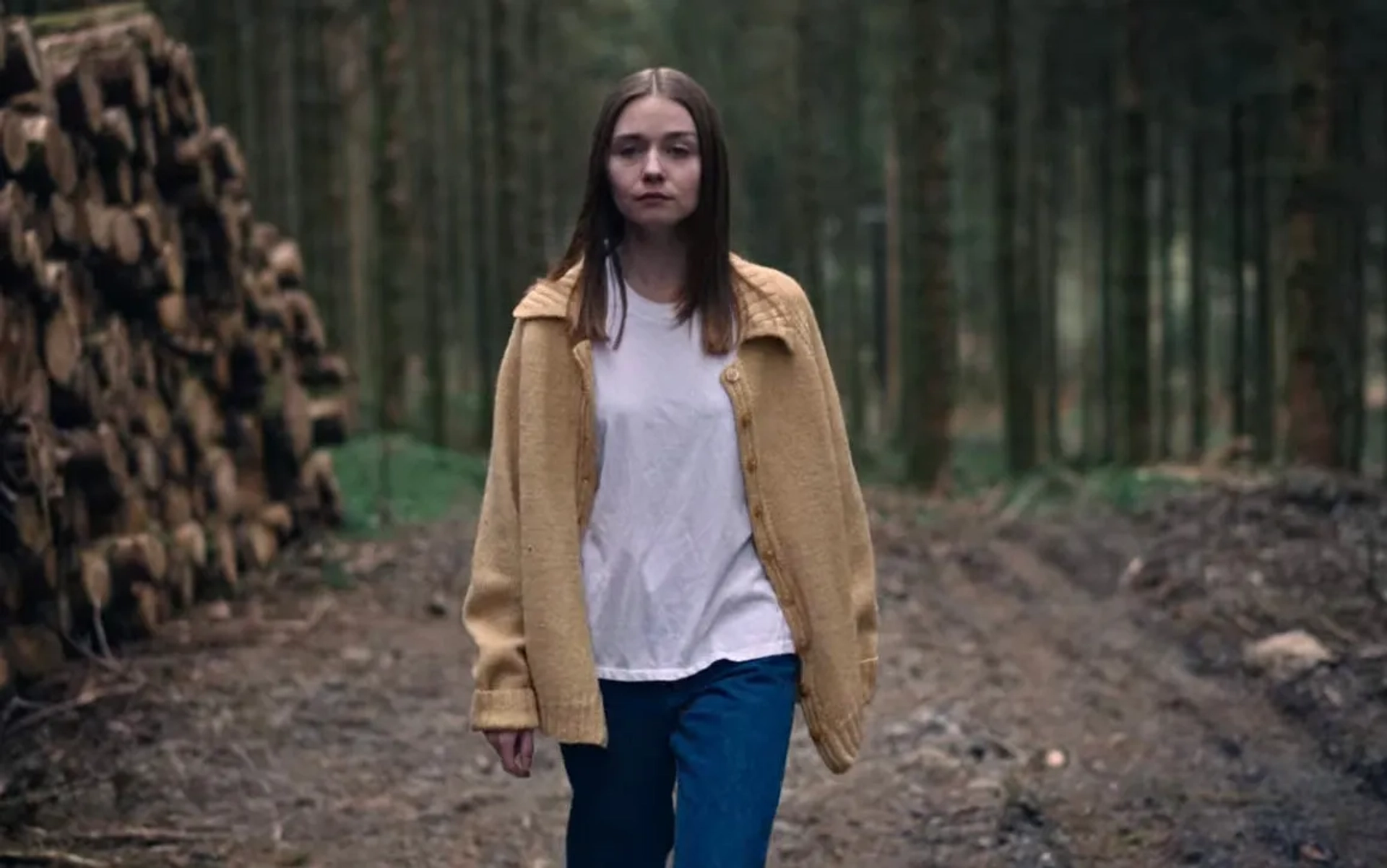 Jessica Barden in The End of the F***ing World: Episode #2.6 (2019)