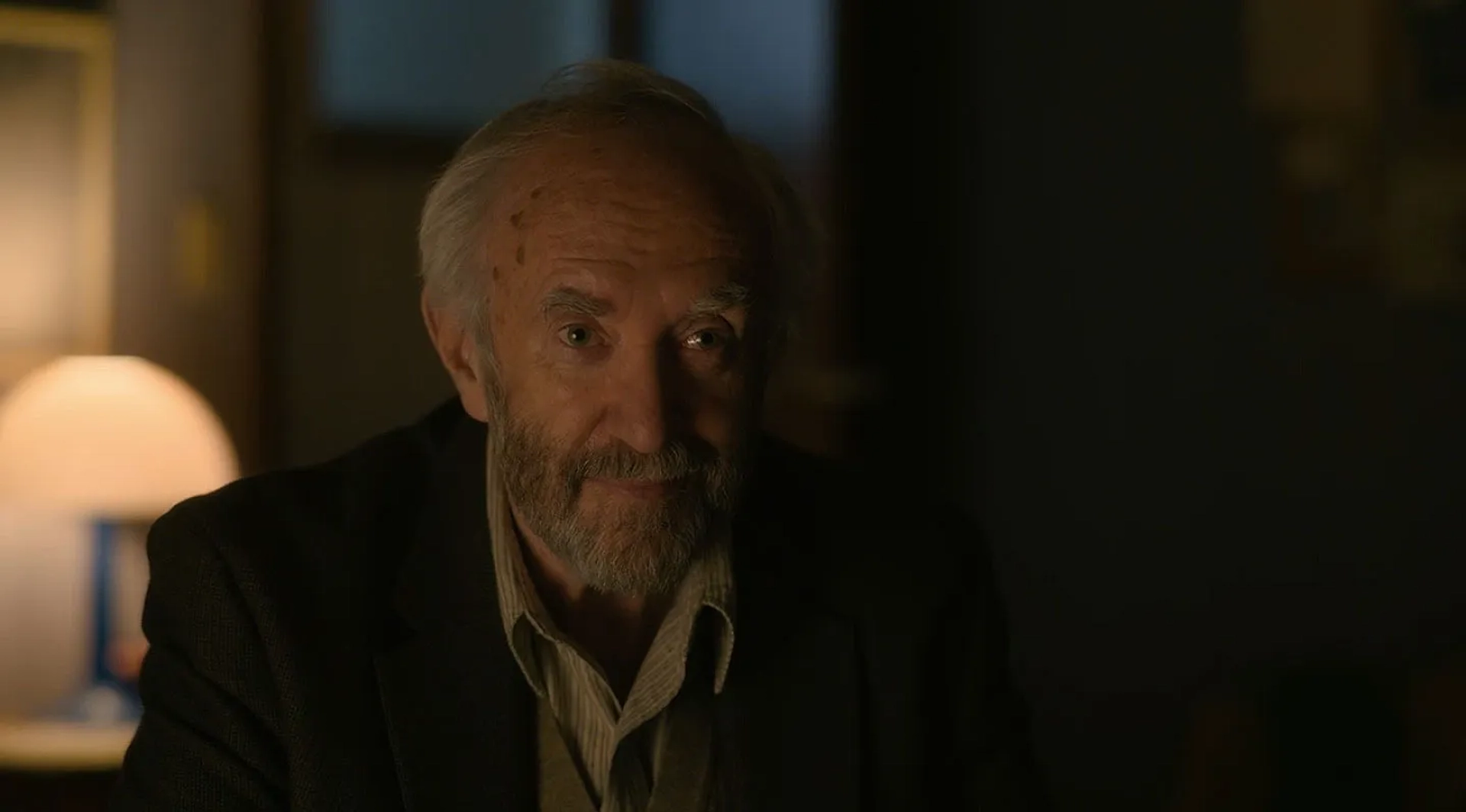 Jonathan Pryce in Tales from the Loop (2020)