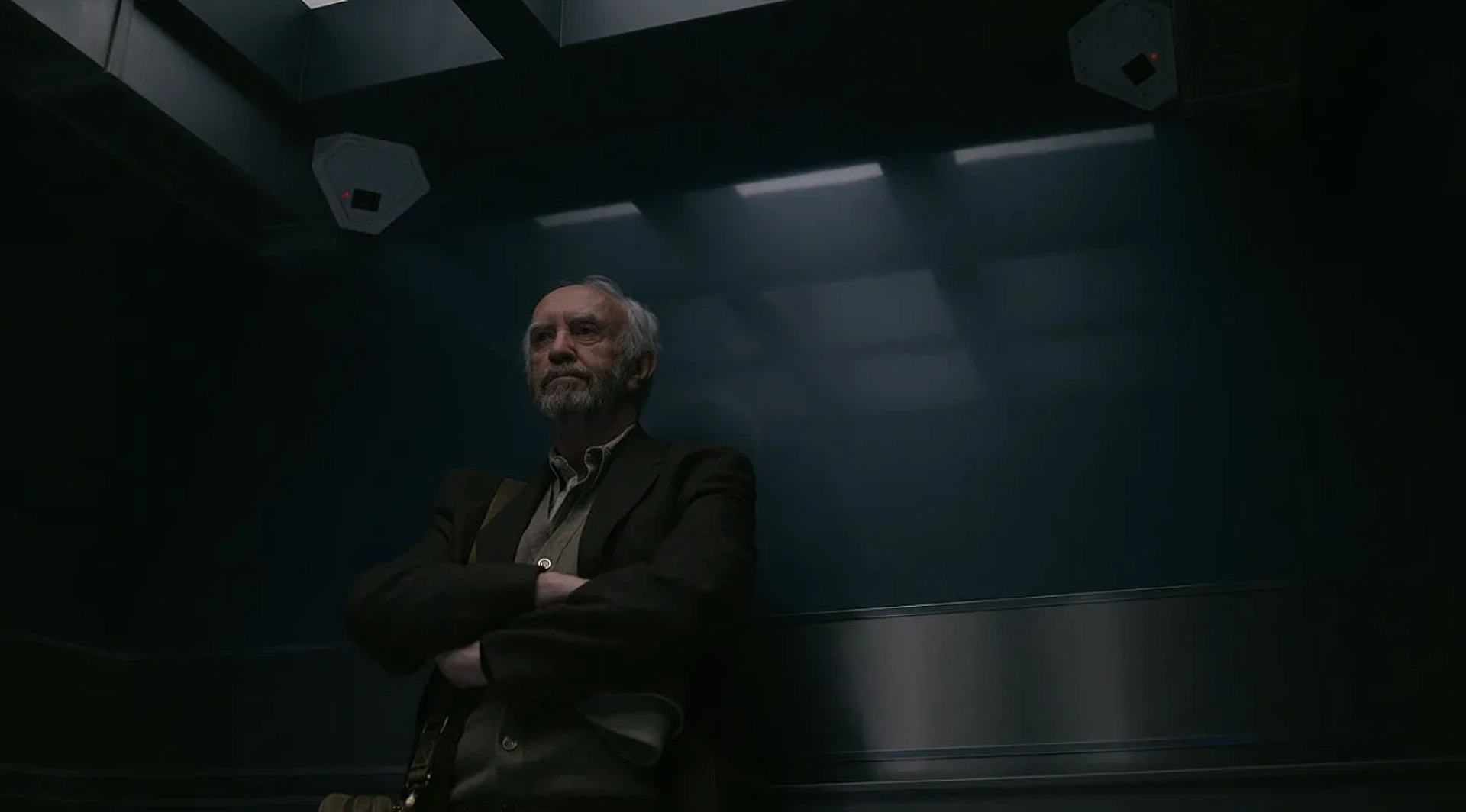 Jonathan Pryce in Tales from the Loop (2020)