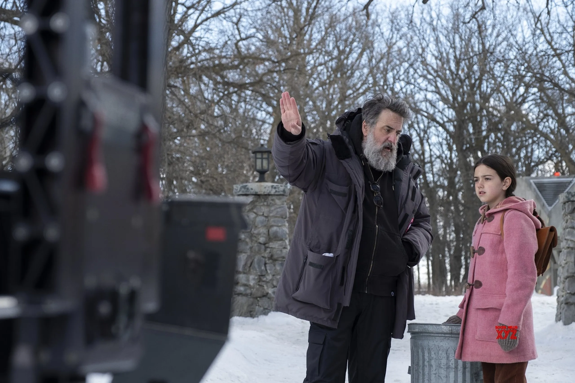 Mark Romanek and Abby Ryder Fortson shooting a scene from Amazon Prime's series Tales From The Loop