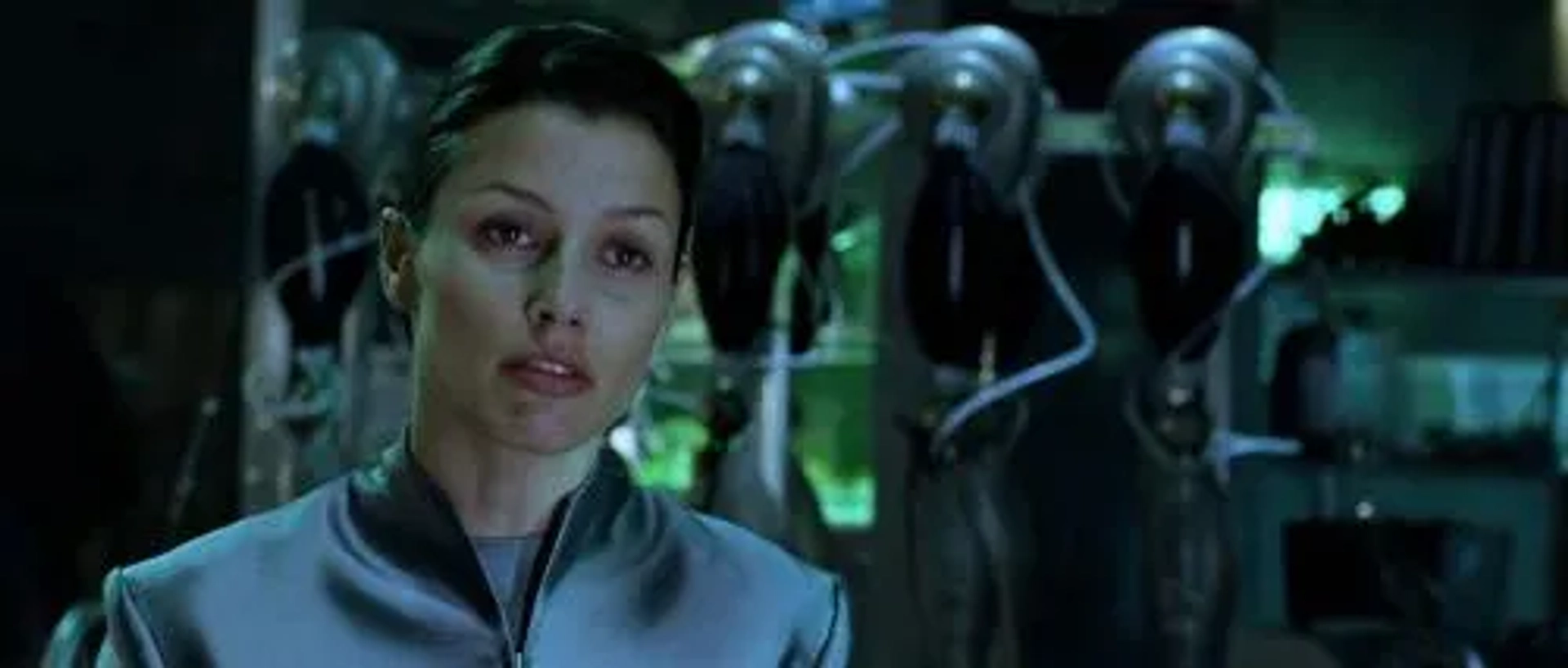 Bridget Moynahan in I, Robot (2004)