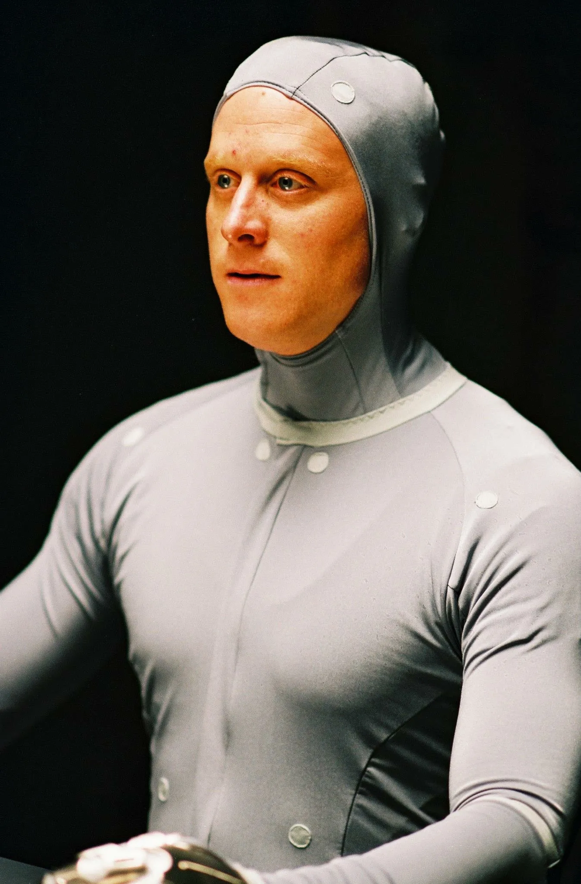 Alan Tudyk in I, Robot (2004)