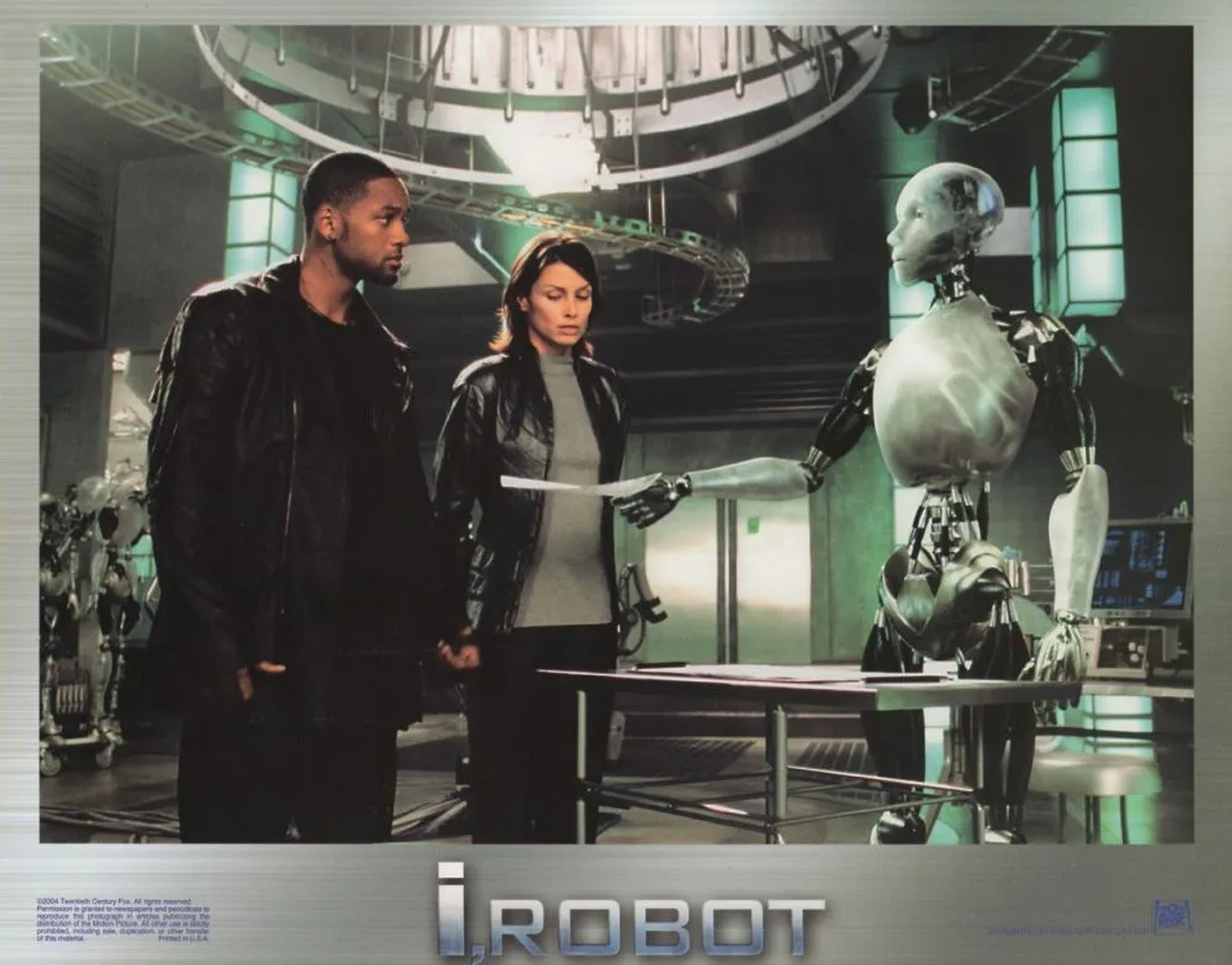 Will Smith, Bridget Moynahan, and Alan Tudyk in I, Robot (2004)