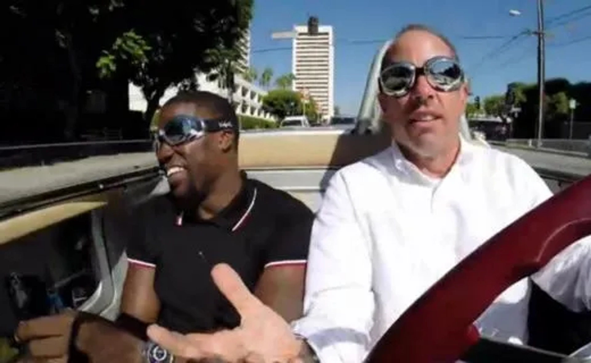 Jerry Seinfeld and Kevin Hart in Comedians in Cars Getting Coffee (2012)