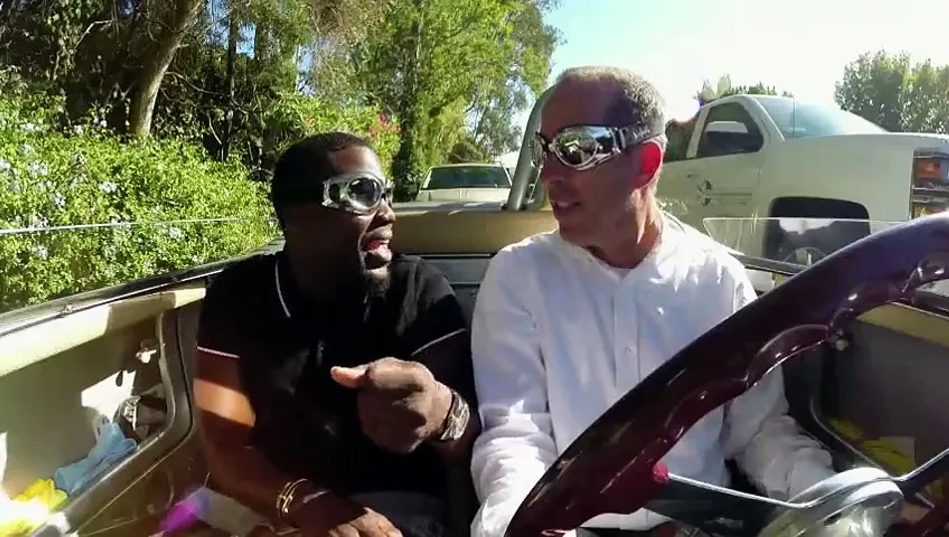 Jerry Seinfeld and Kevin Hart in Comedians in Cars Getting Coffee (2012)