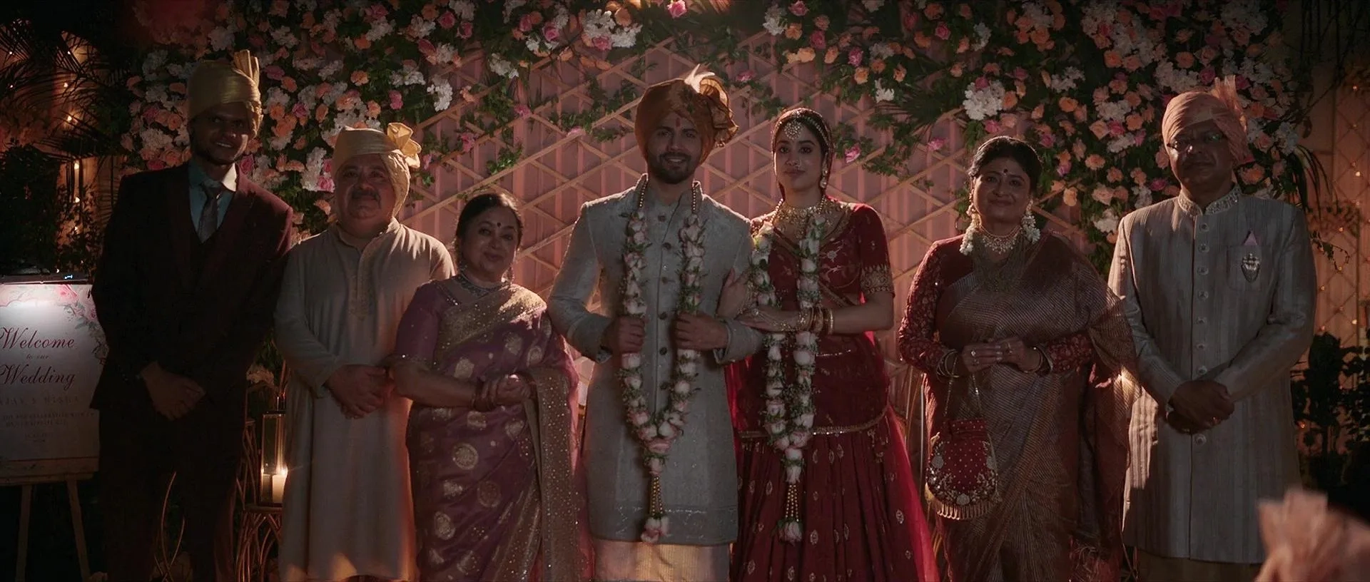 Manoj Pahwa, Varun Dhawan, Varun Tamta, Aparna Ghoshal, Anjuman Saxena, Janhvi Kapoor, and Prateek Pachauri in Bawaal (2023)