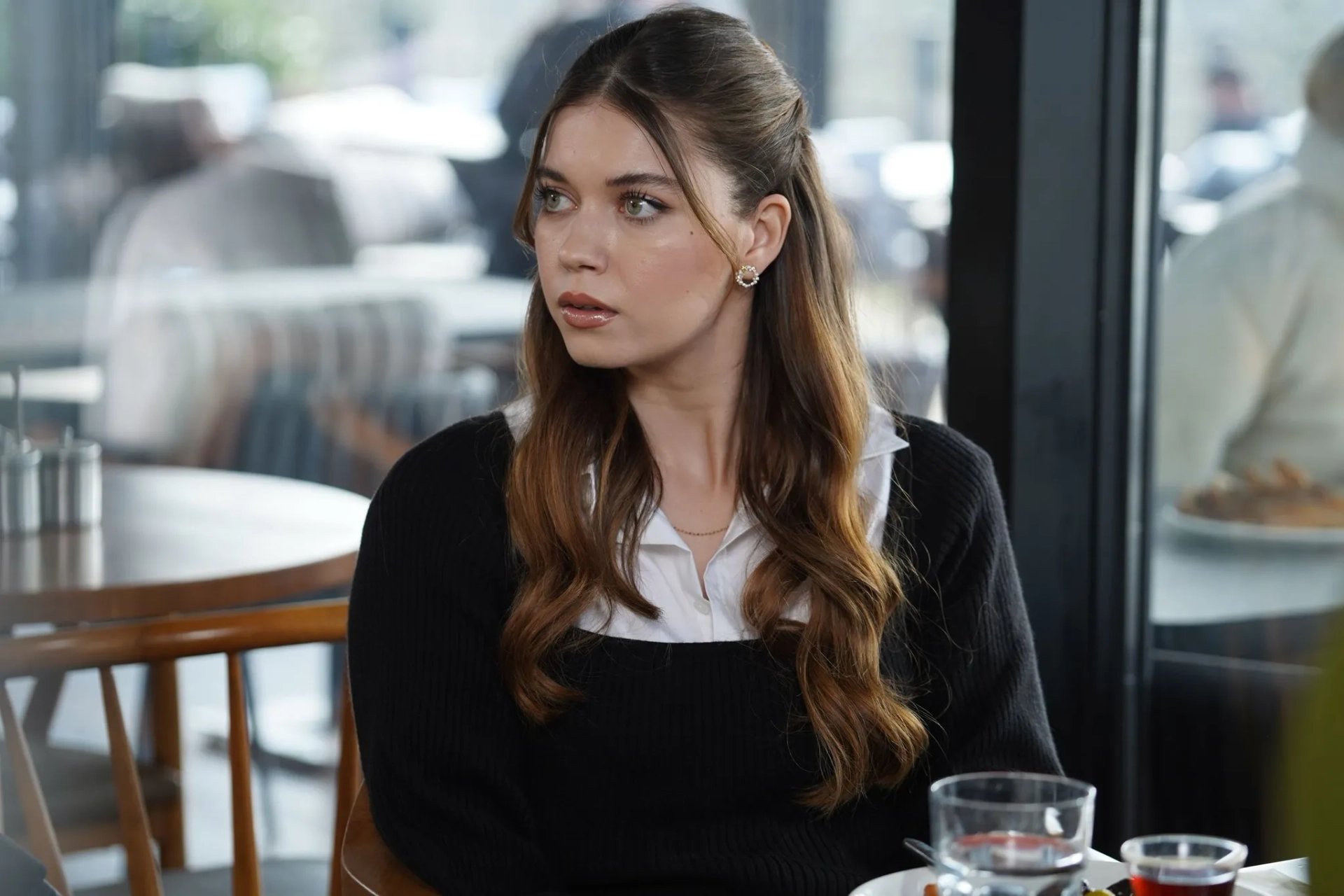 Afra Saraçoglu in Golden Boy (2022)