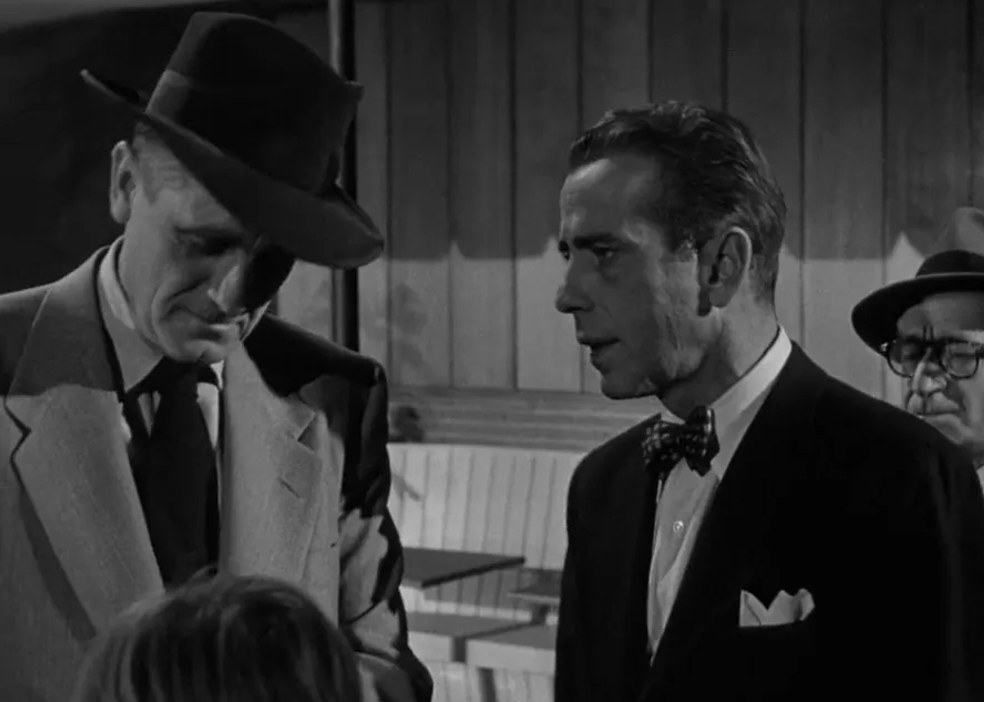 Humphrey Bogart, Morris Ankrum, and Art Smith in In a Lonely Place (1950)