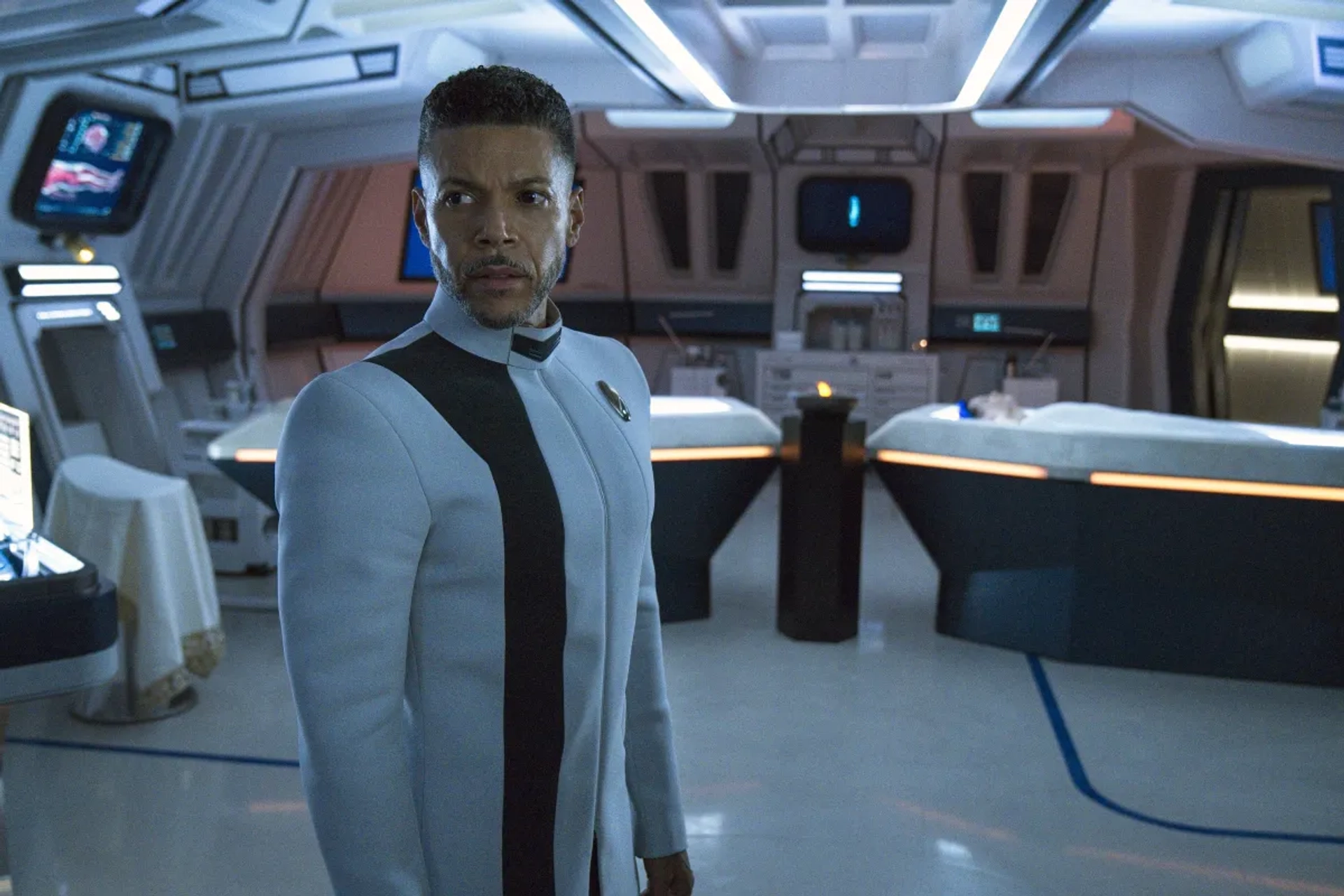 Wilson Cruz in Star Trek: Discovery (2017)