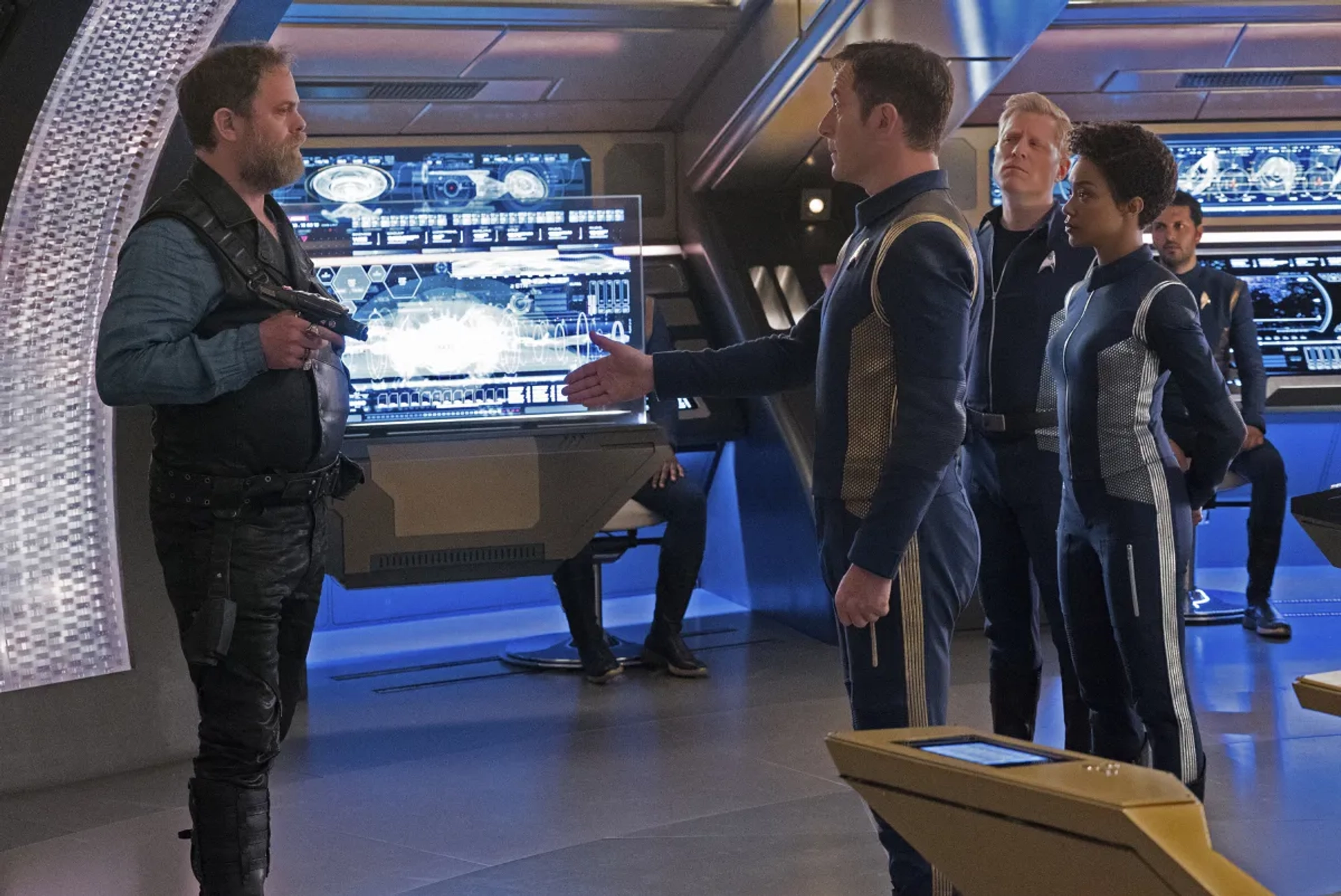 Jason Isaacs, Anthony Rapp, Rainn Wilson, Sonequa Martin-Green, and Shazad Latif in Star Trek: Discovery (2017)