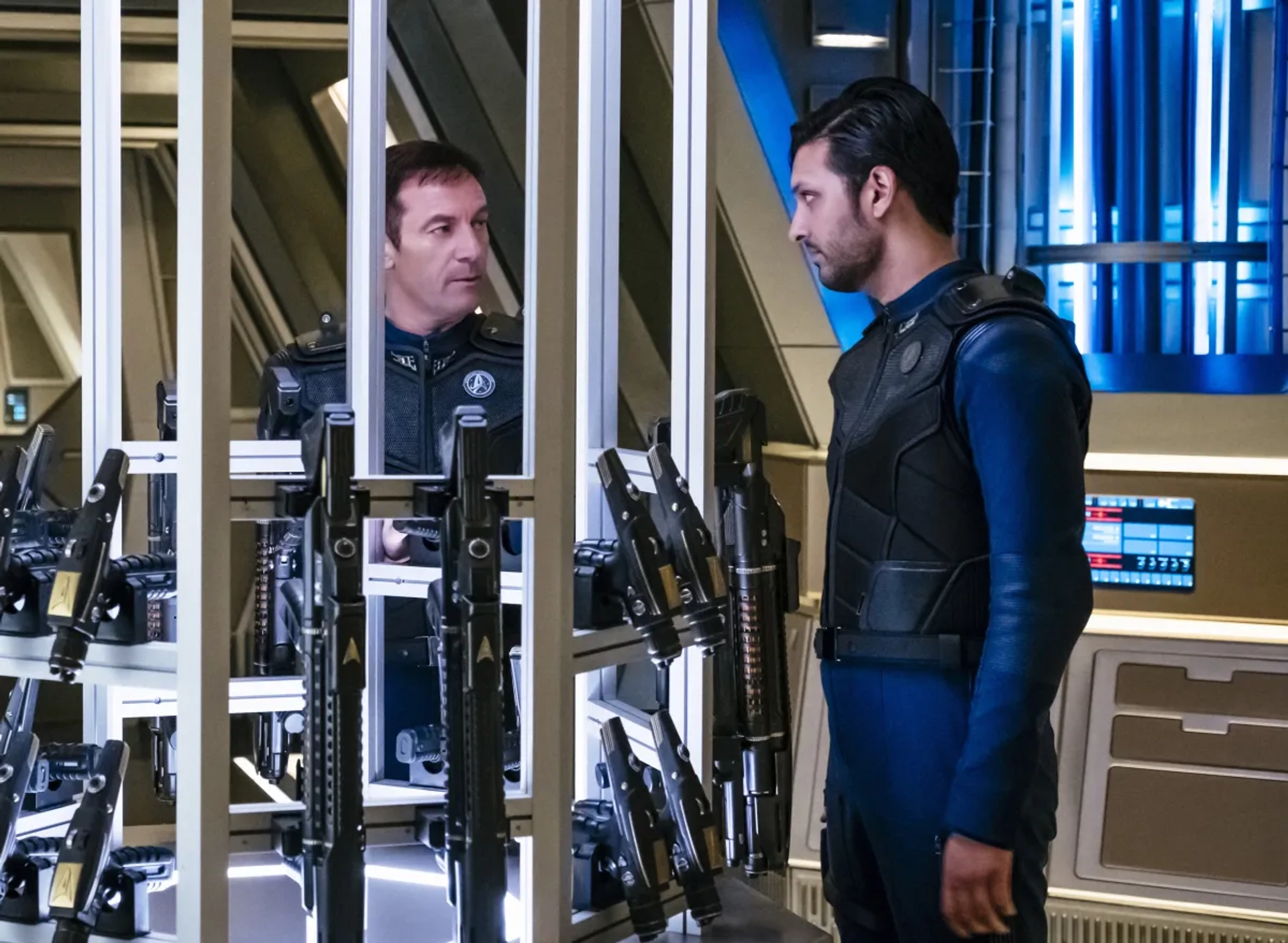 Jason Isaacs and Shazad Latif in Star Trek: Discovery (2017)