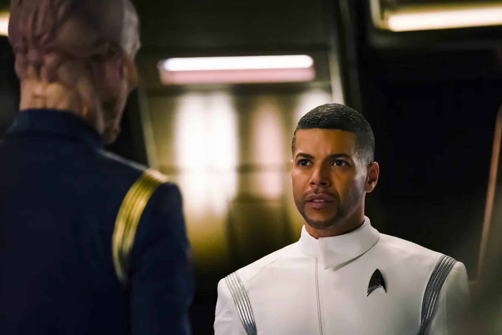 Wilson Cruz and Doug Jones in Star Trek: Discovery (2017)