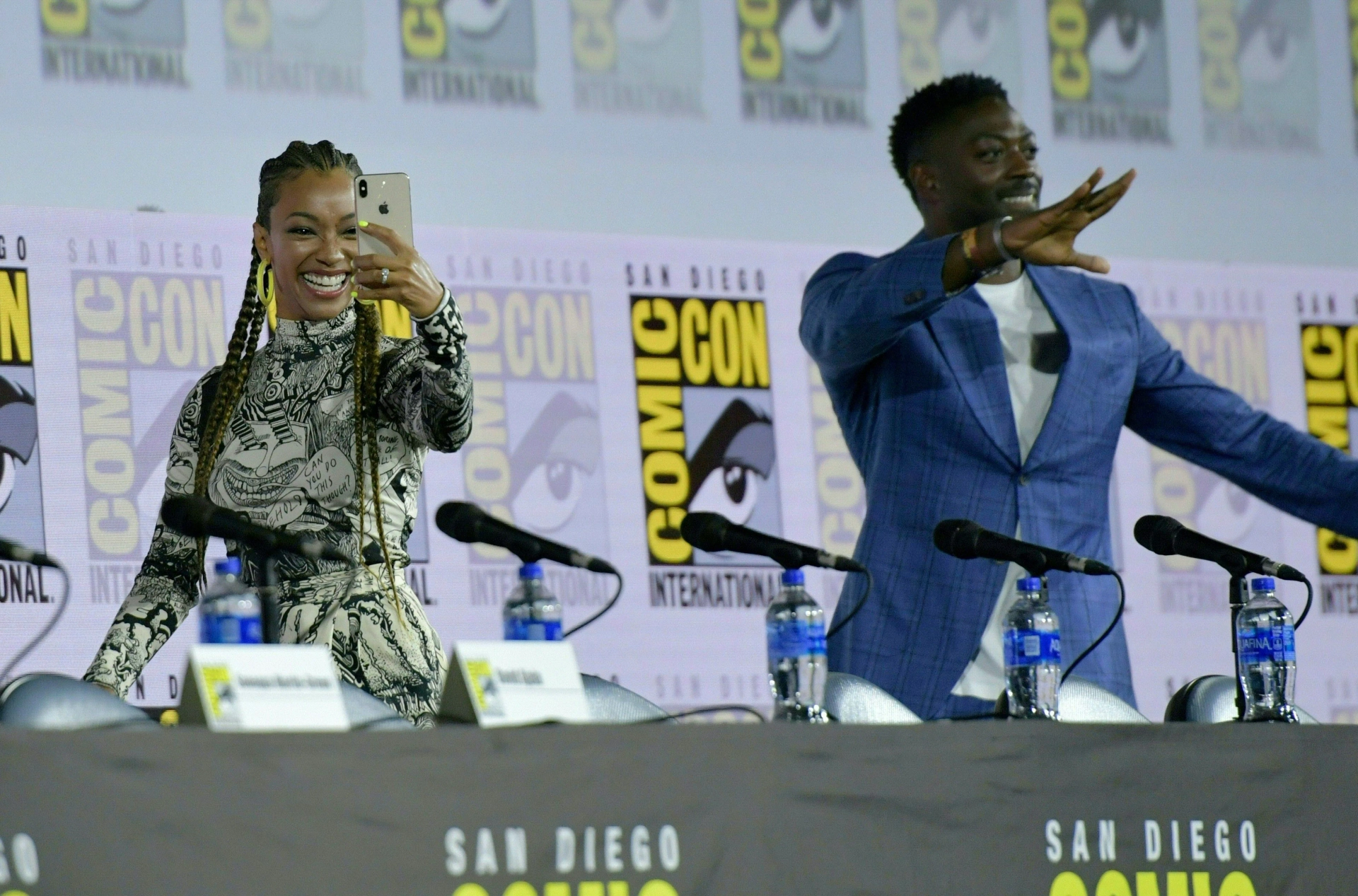 Sonequa Martin-Green and David Ajala at an event for Star Trek: Discovery (2017)