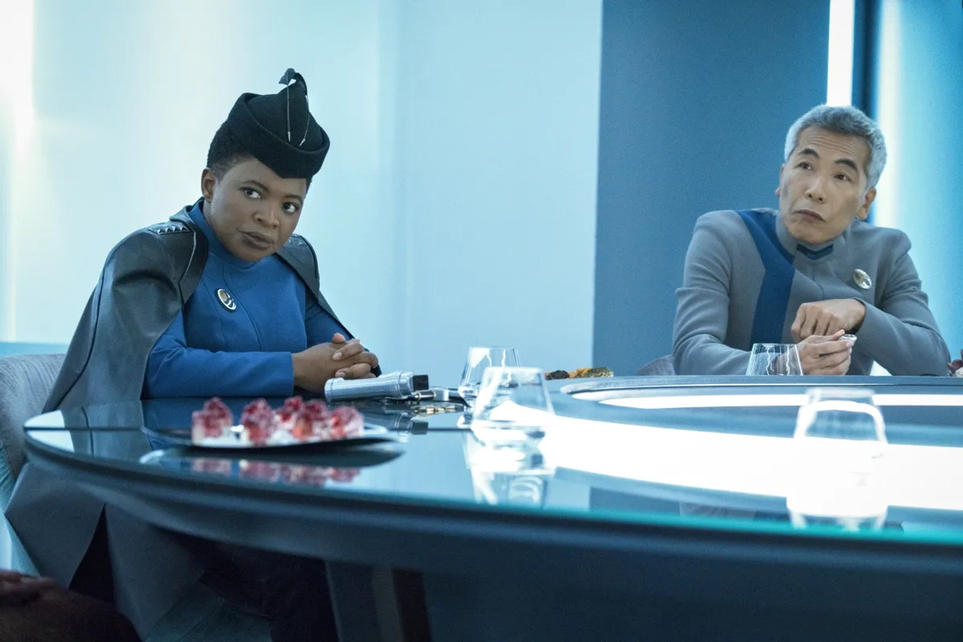 Hiro Kanagawa and Phumzile Sitole in Star Trek: Discovery: The Galactic Barrier (2022)