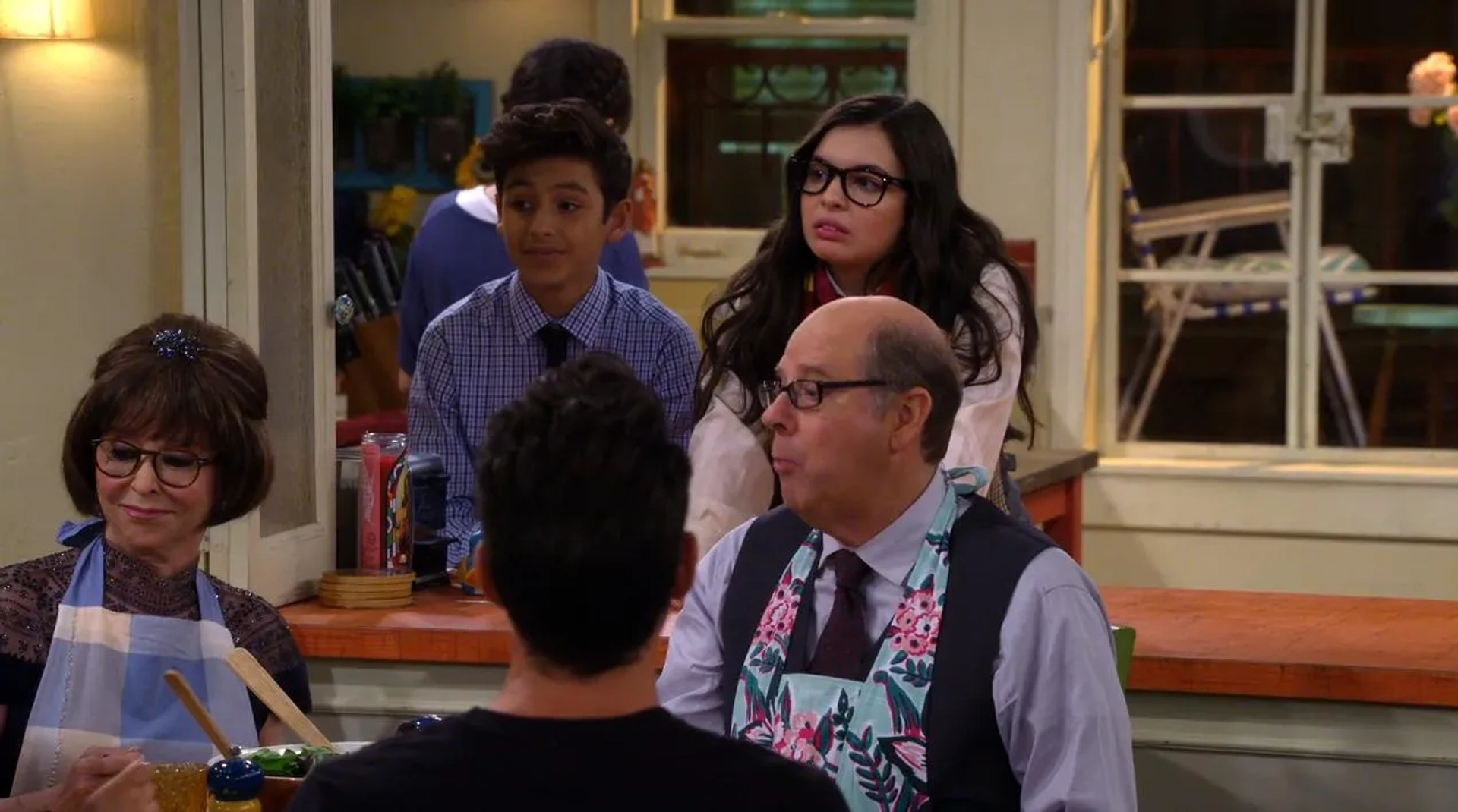 Rita Moreno, Stephen Tobolowsky, Isabella Gomez, and Marcel Ruiz in One Day at a Time (2017)