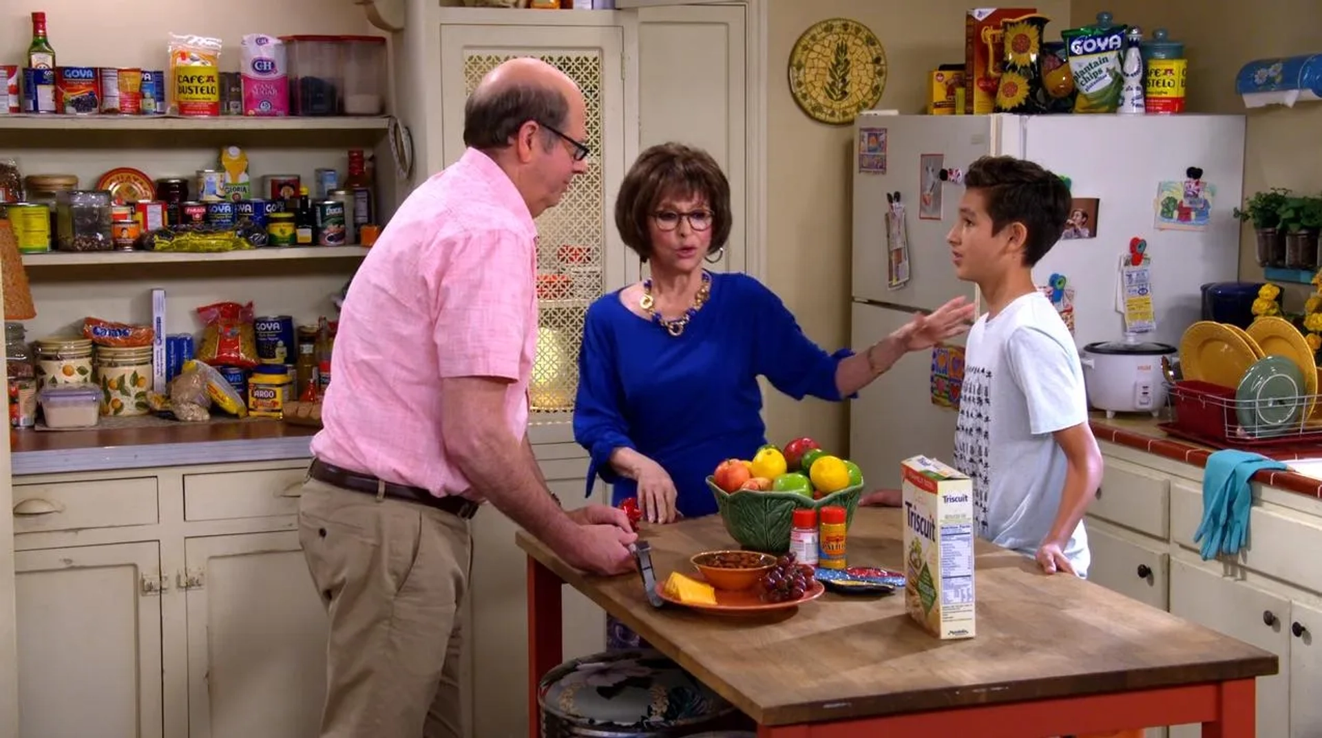 Rita Moreno, Stephen Tobolowsky, and Marcel Ruiz in One Day at a Time (2017)