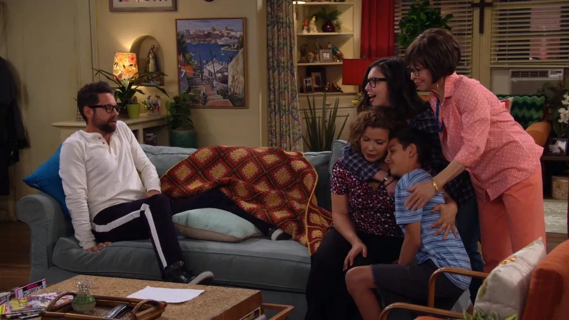 Rita Moreno, Justina Machado, Todd Grinnell, Isabella Gomez, and Marcel Ruiz in One Day at a Time (2017)