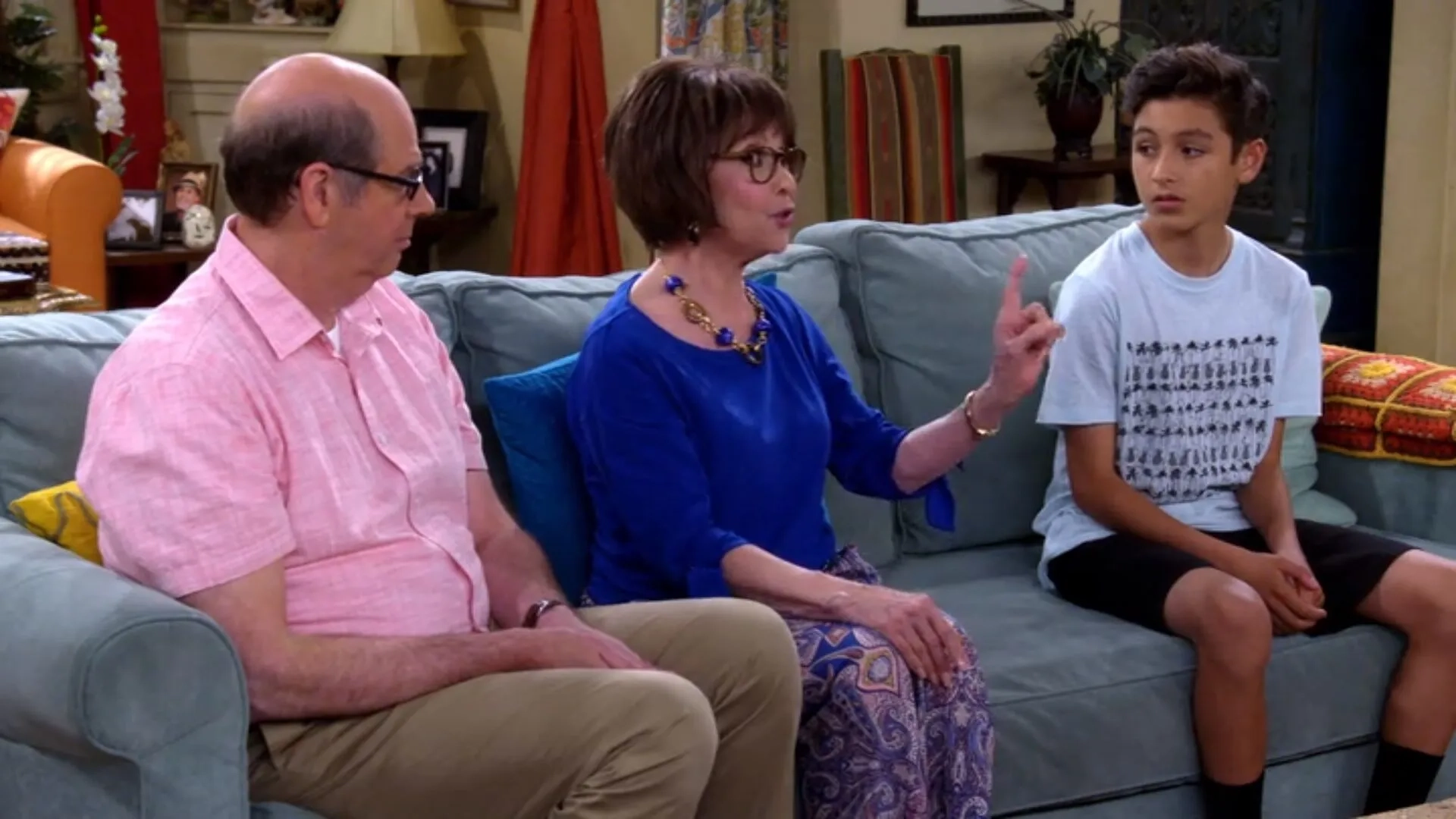 Rita Moreno, Stephen Tobolowsky, and Marcel Ruiz in One Day at a Time (2017)