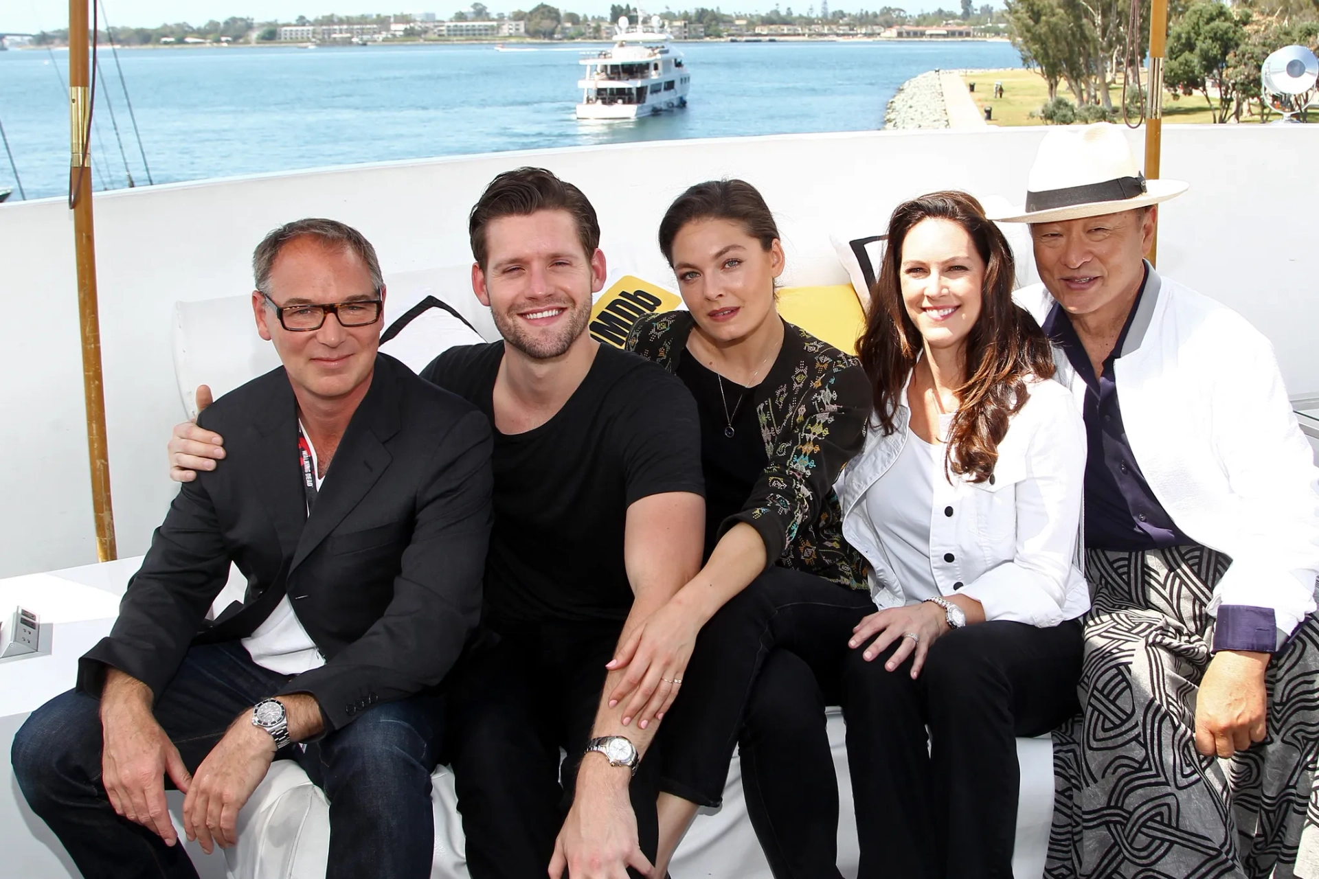 Cary-Hiroyuki Tagawa, Alexa Davalos, Isa Dick Hackett, and Luke Kleintank at an event for The Man in the High Castle (2015)