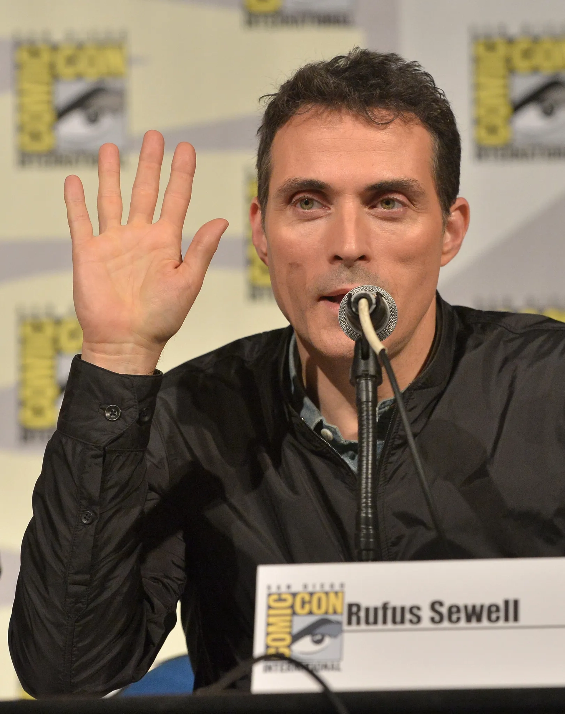 Rufus Sewell at an event for The Man in the High Castle (2015)