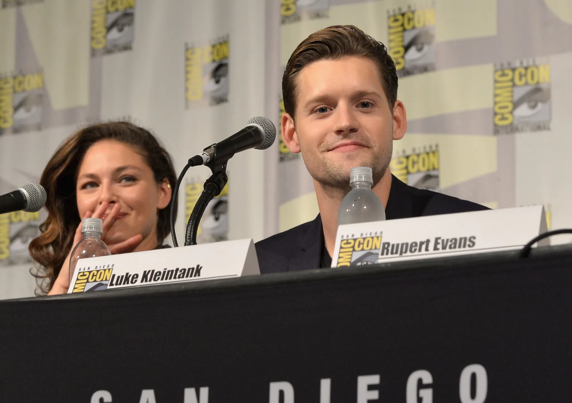 Alexa Davalos and Luke Kleintank at an event for The Man in the High Castle (2015)