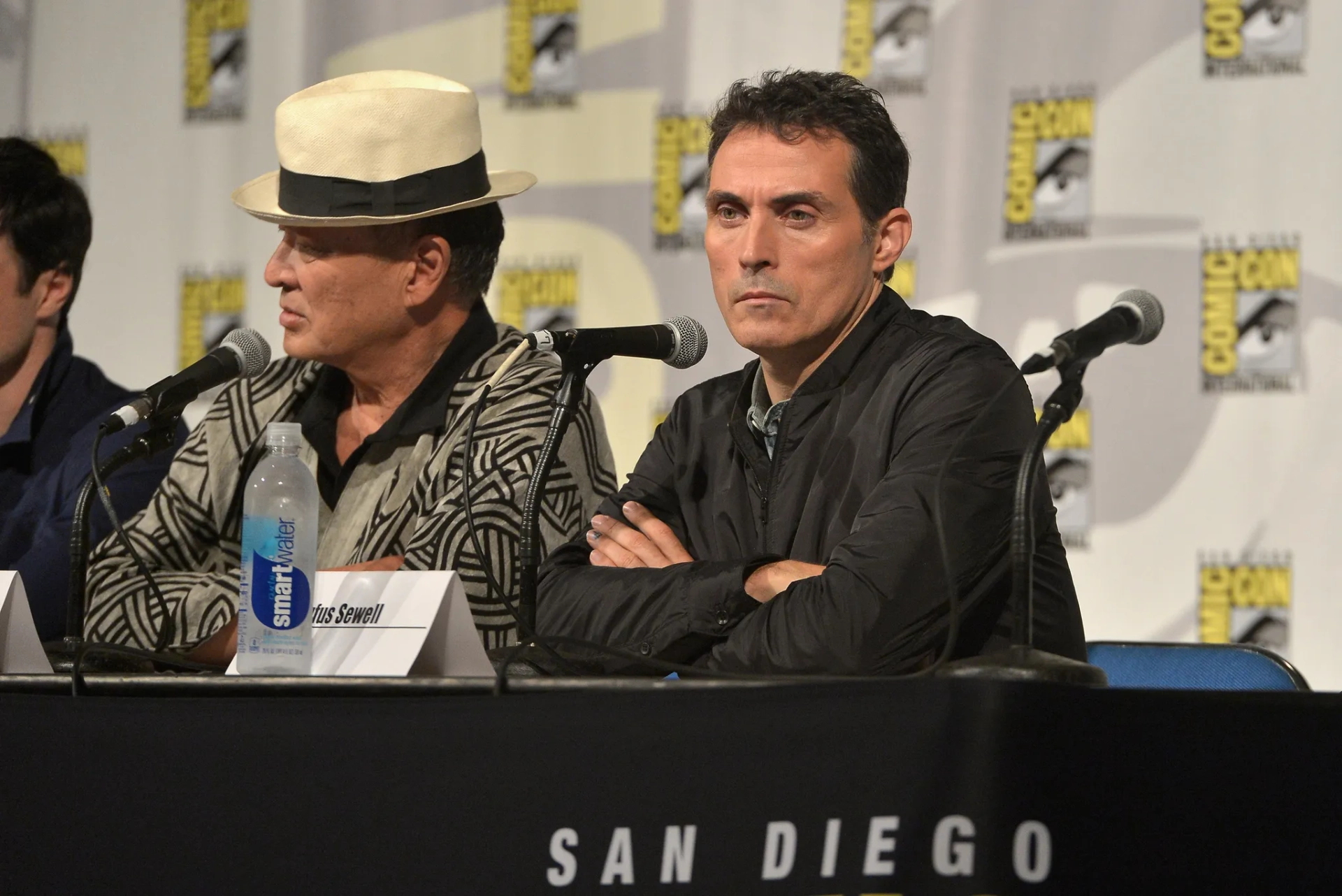 Rufus Sewell and Cary-Hiroyuki Tagawa at an event for The Man in the High Castle (2015)