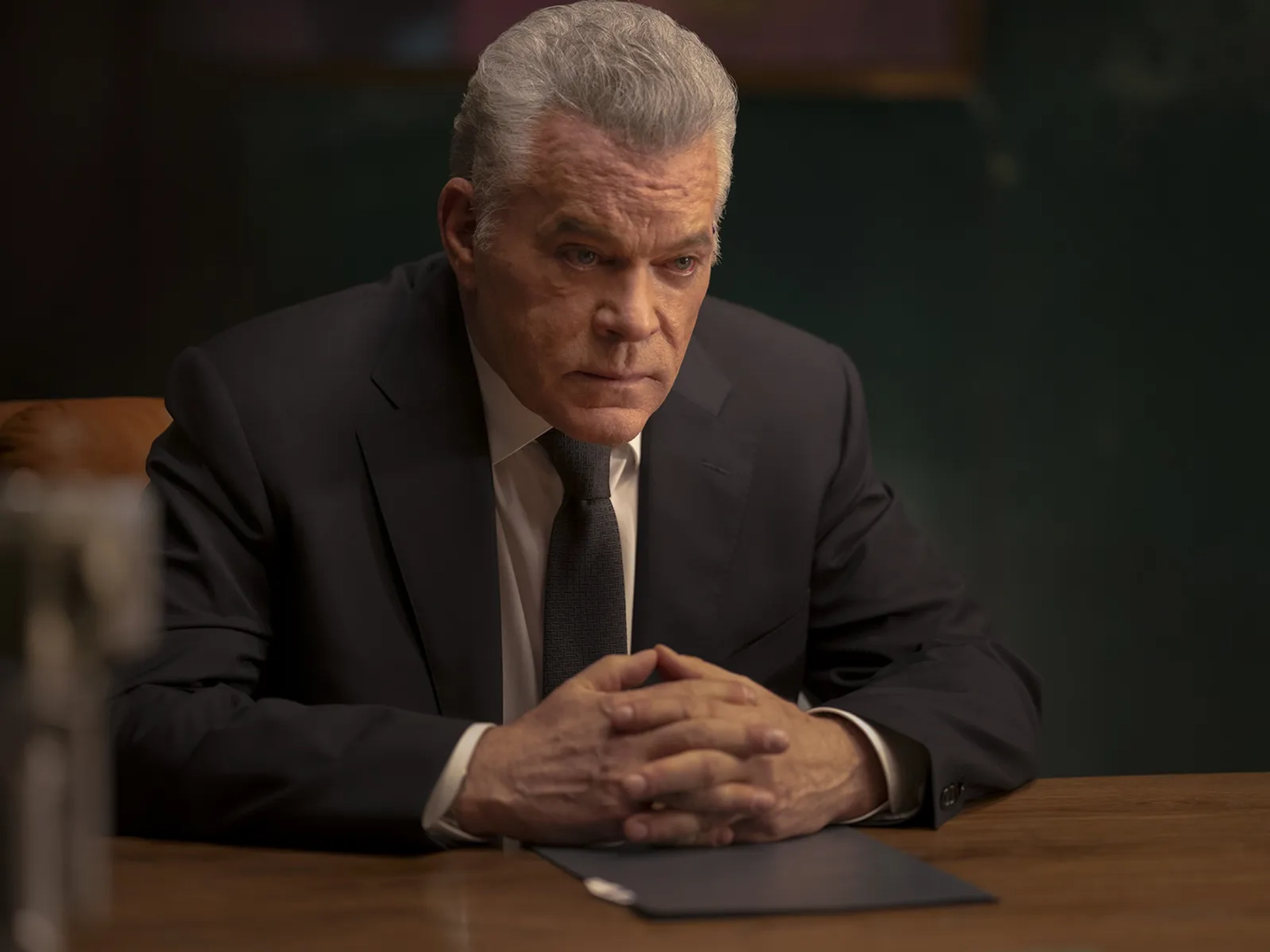 Ray Liotta in Hanna: Eyeliner (2021)