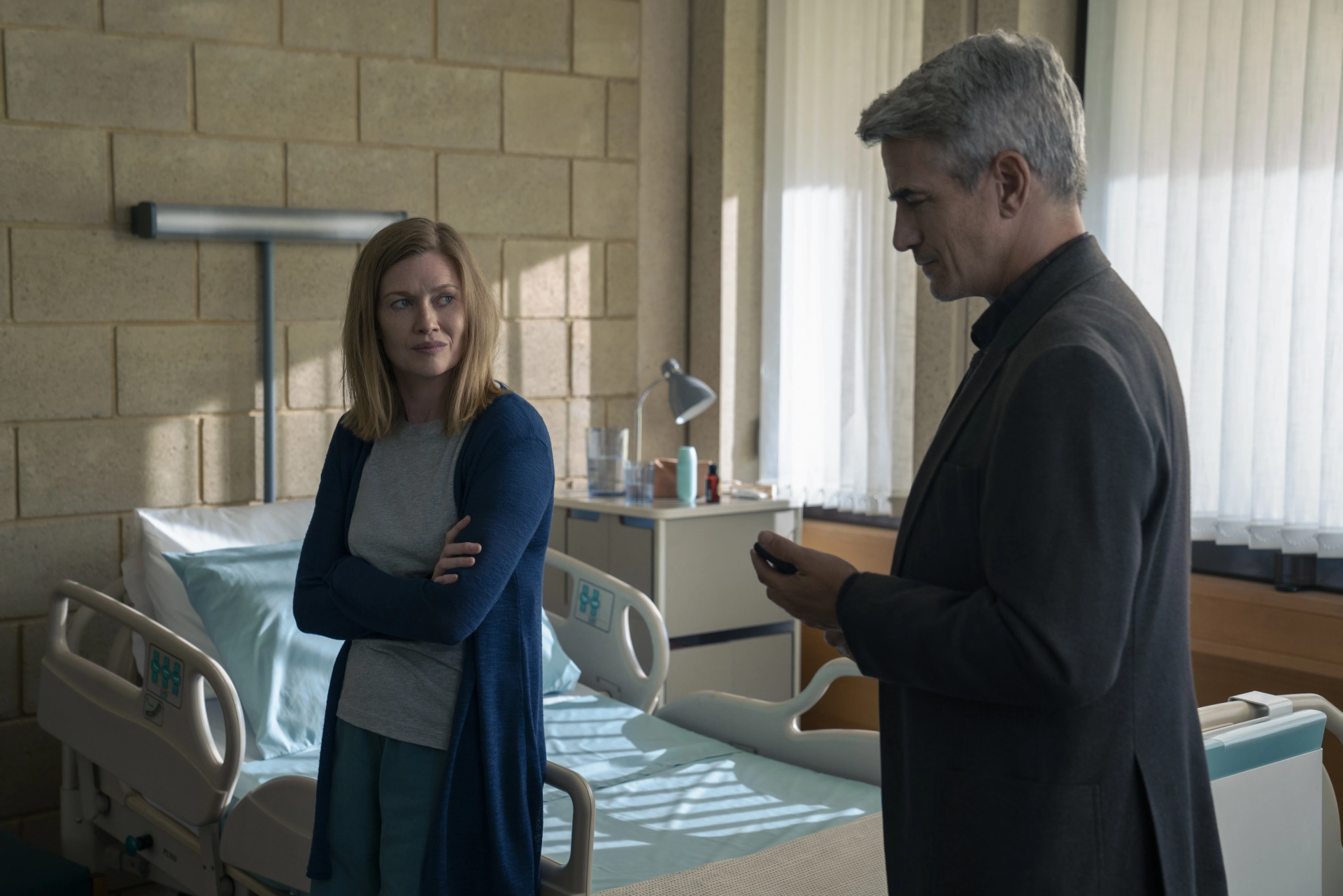 Dermot Mulroney and Mireille Enos in Hanna (2019)