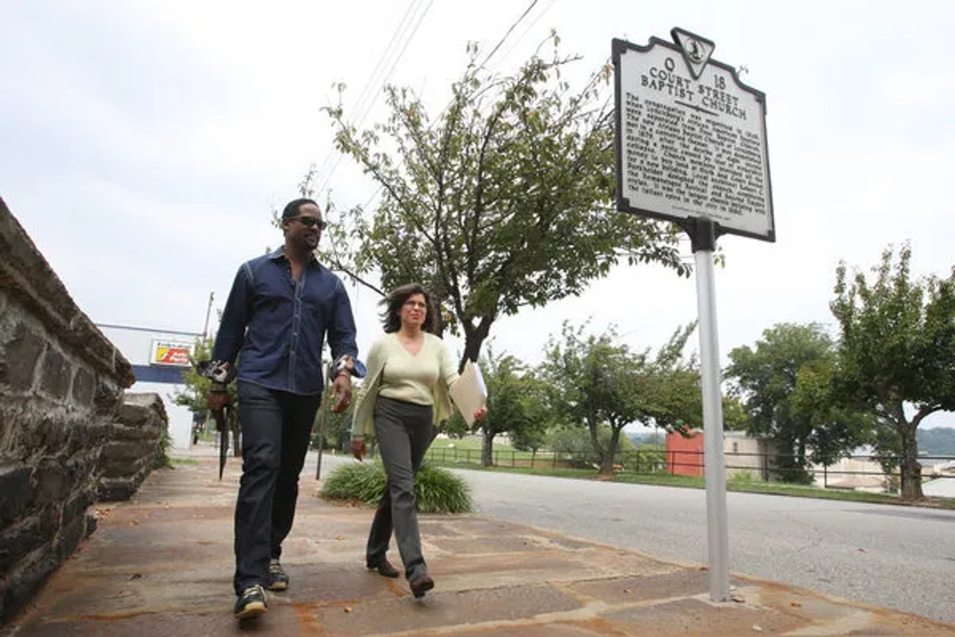 Blair Underwood and Eva Sheppard Wolf in Who Do You Think You Are? (2010)