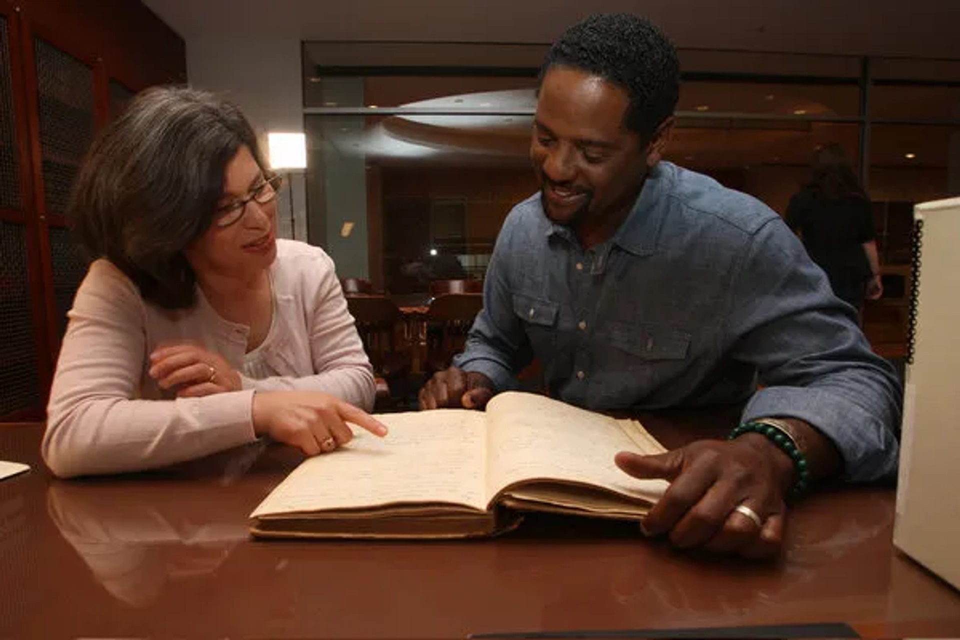 Blair Underwood and Eva Sheppard Wolf in Who Do You Think You Are? (2010)