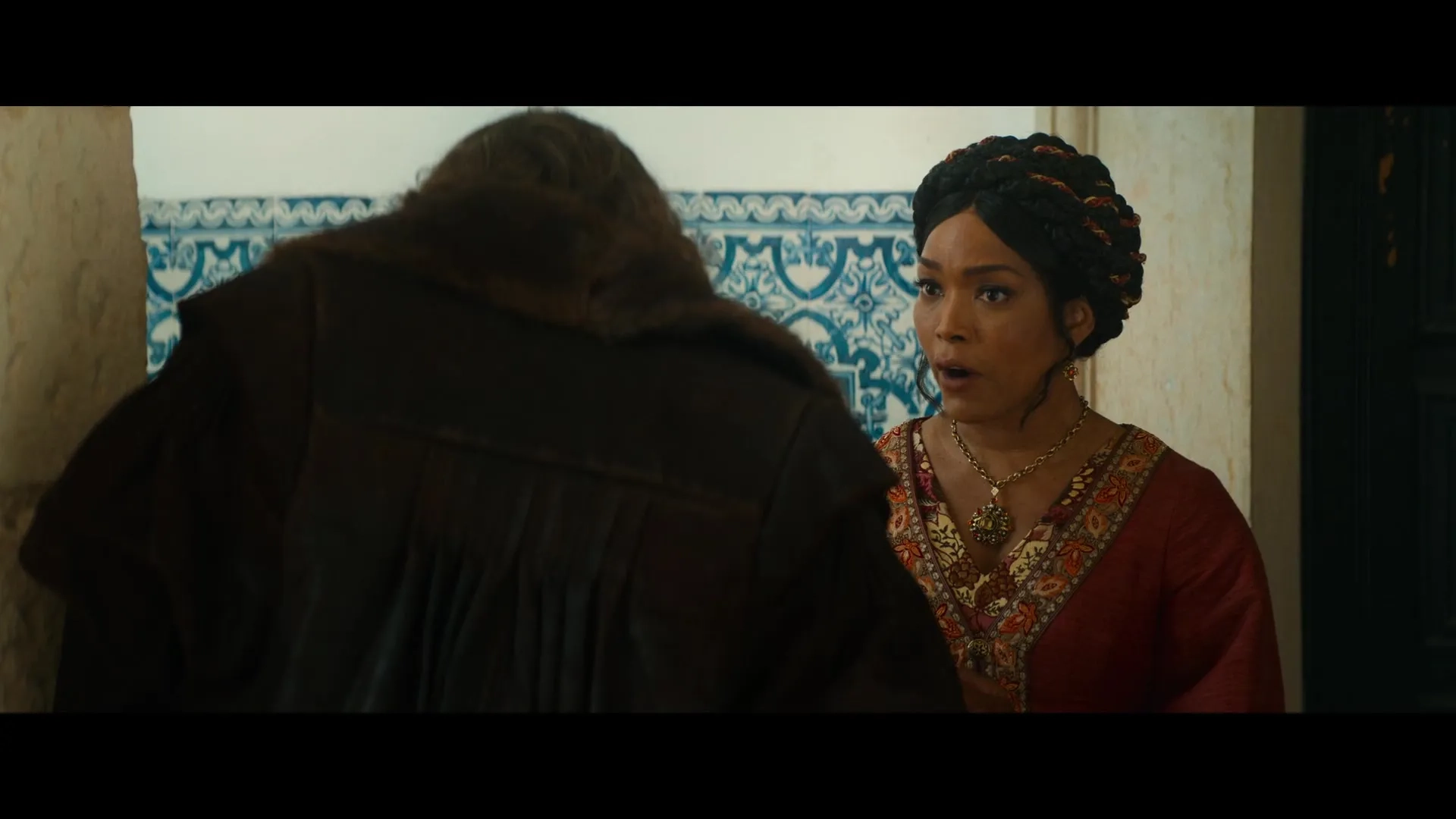 Angela Bassett and Ray Winstone in Damsel (2024)