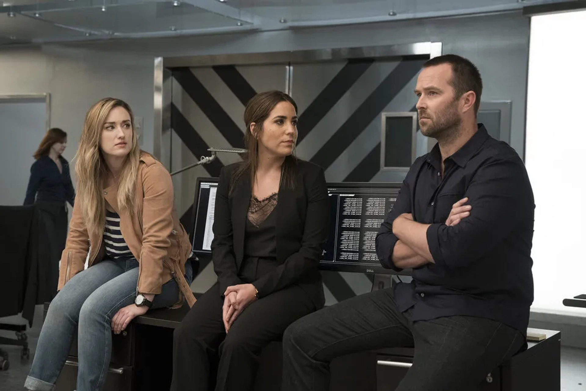 Ashley Johnson, Sullivan Stapleton, and Audrey Esparza in Blindspot (2015)