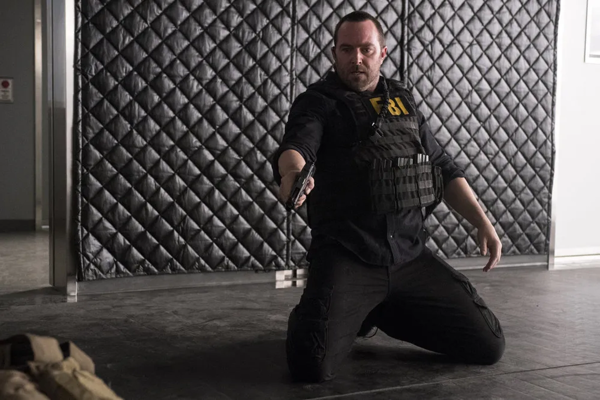 Sullivan Stapleton in Blindspot (2015)