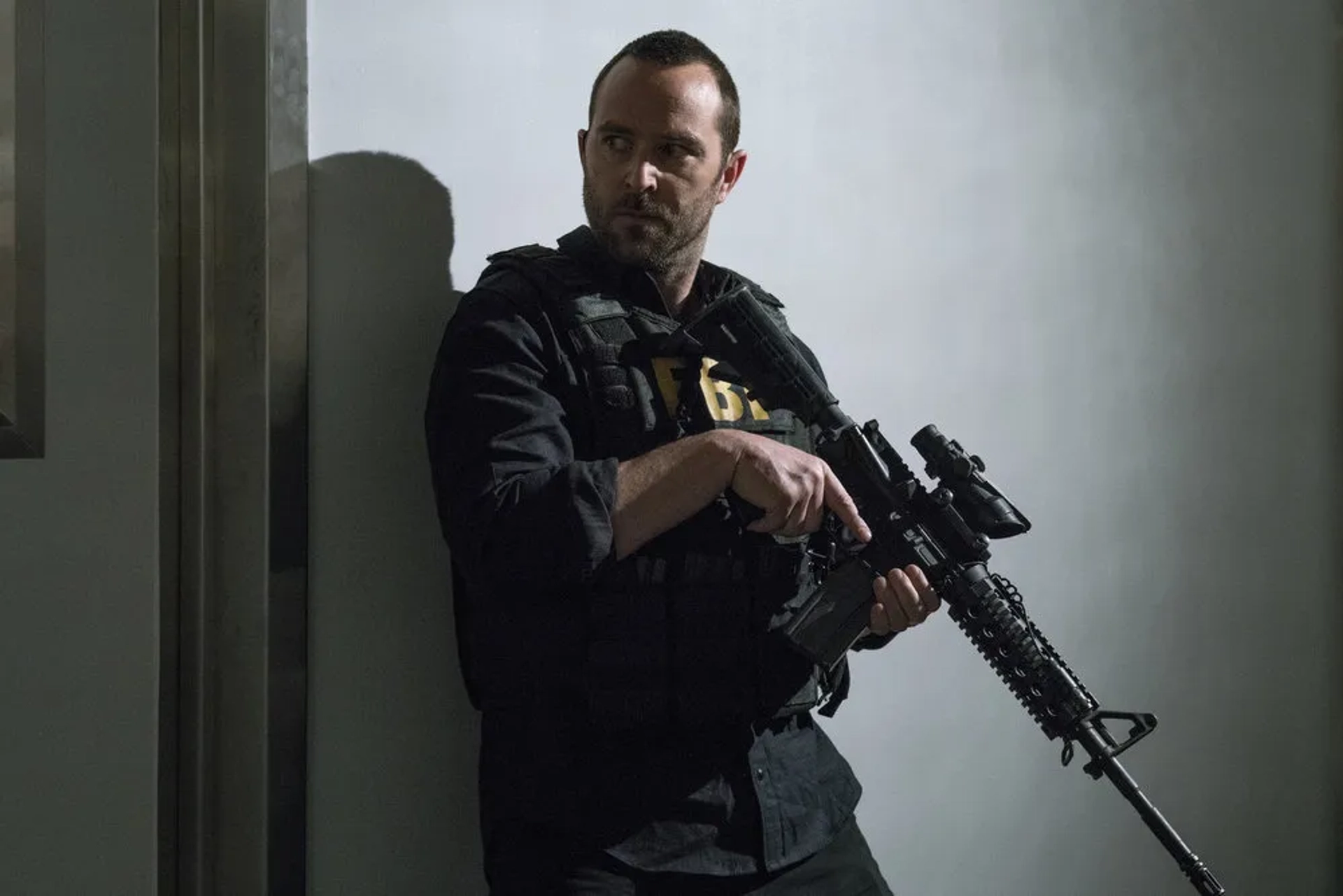 Sullivan Stapleton in Blindspot (2015)