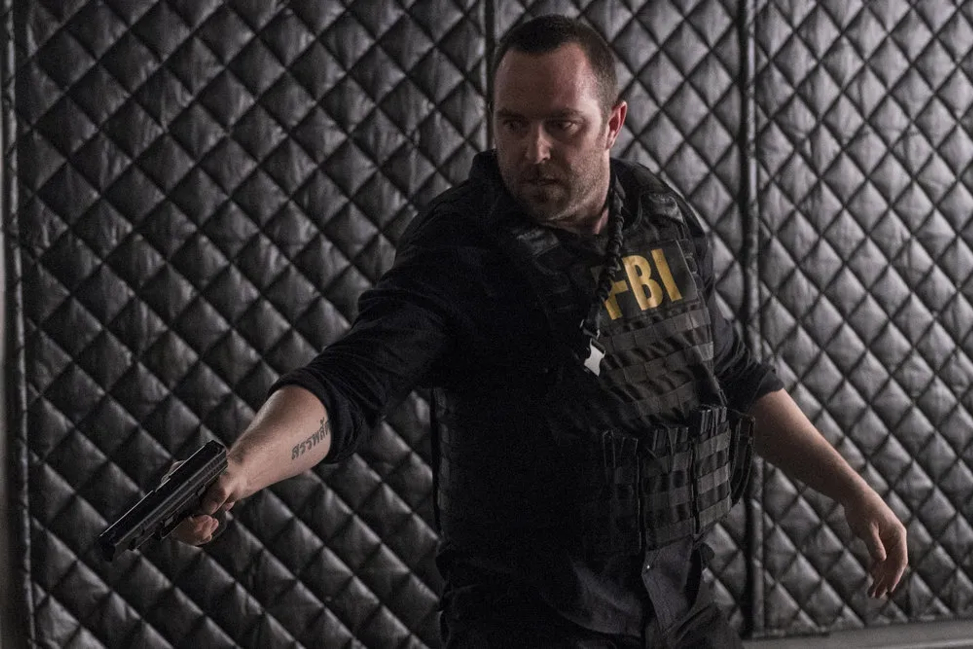 Sullivan Stapleton in Blindspot (2015)