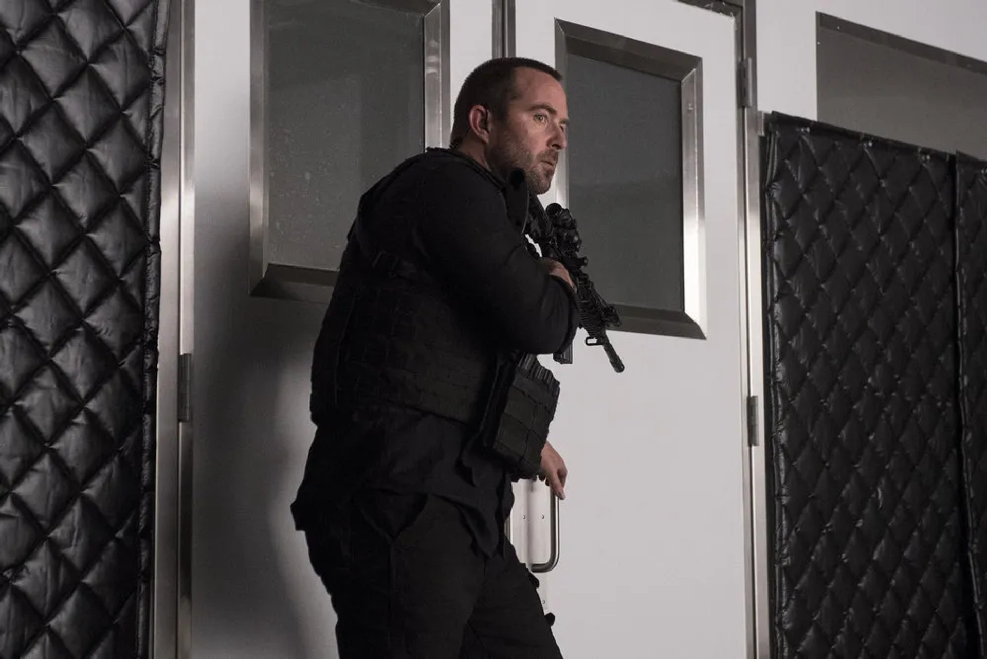 Sullivan Stapleton in Blindspot (2015)